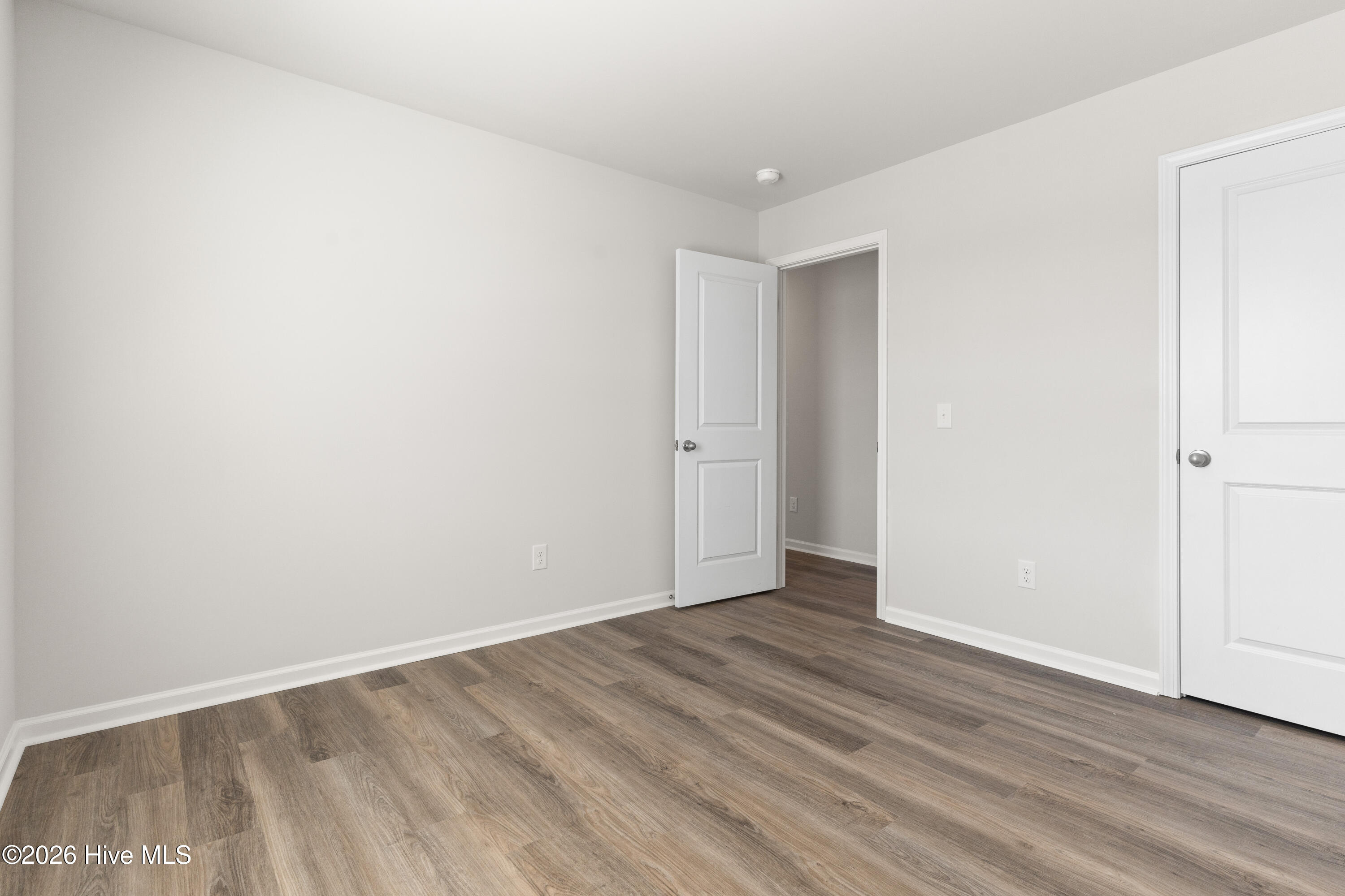 100538604 | Photo 22