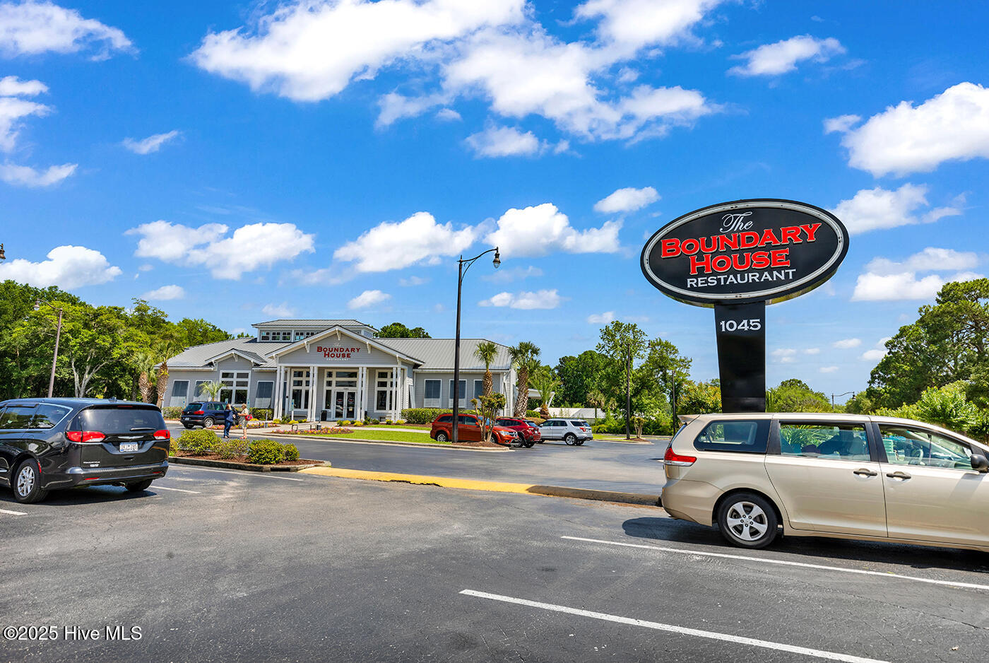 100537192 | Photo 27