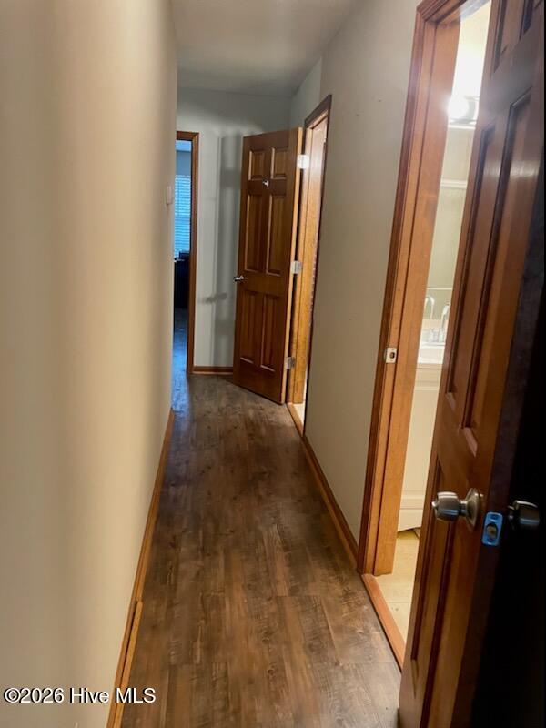 100548583 | Photo 16