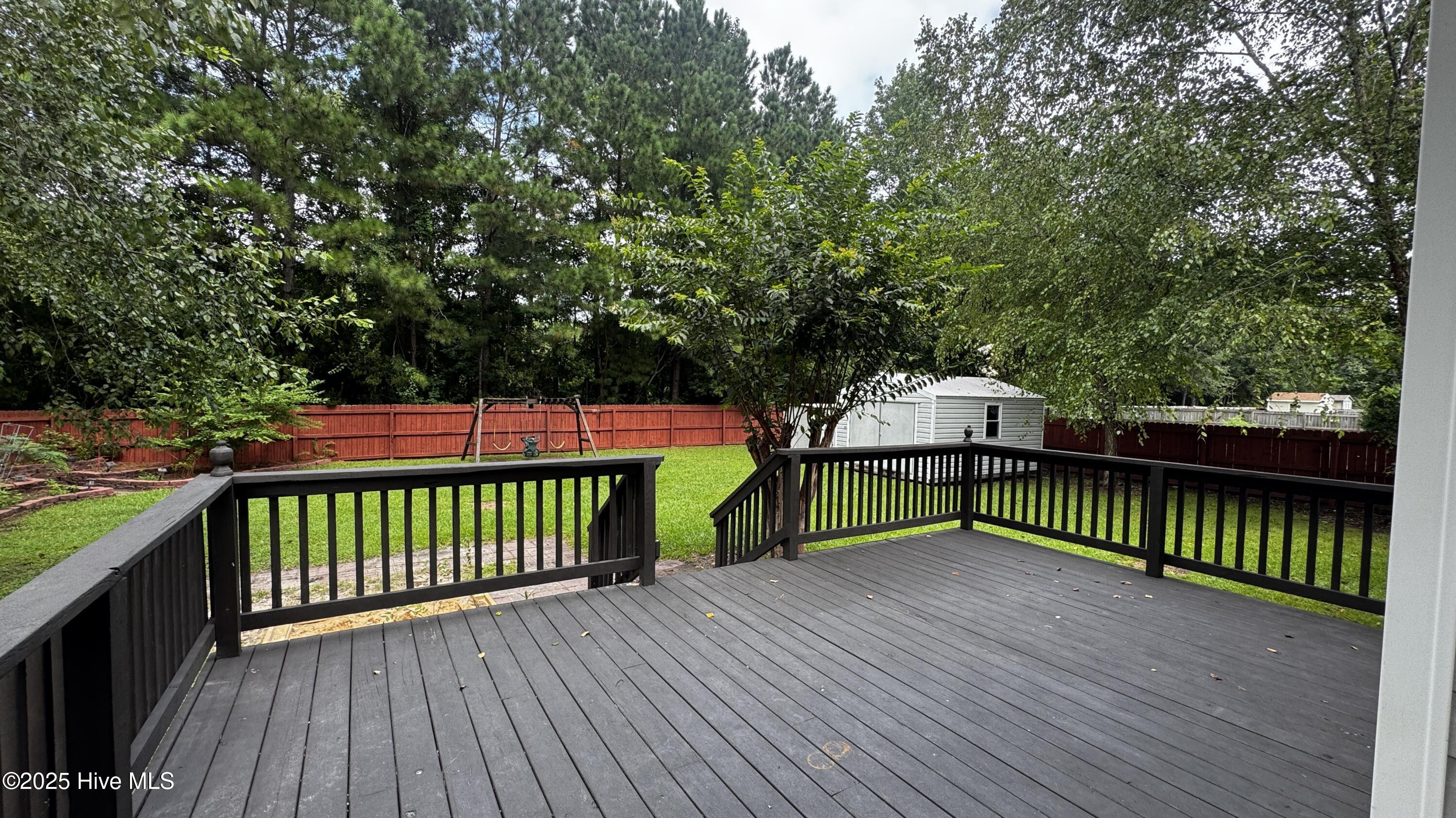 100525819 | Photo 34