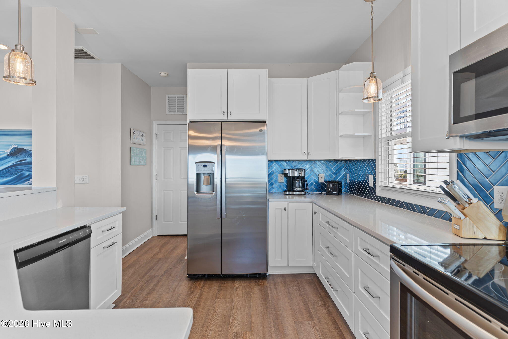 100554920 | Photo 18