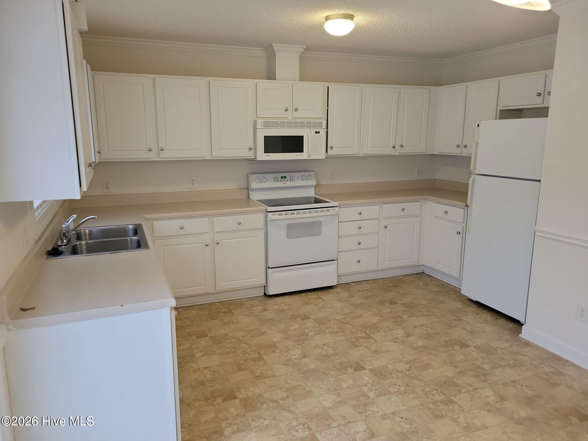 Exterior photo of 4145 Dudleys Grant Drive B, Winterville, NC 28590. MLS: 100586068