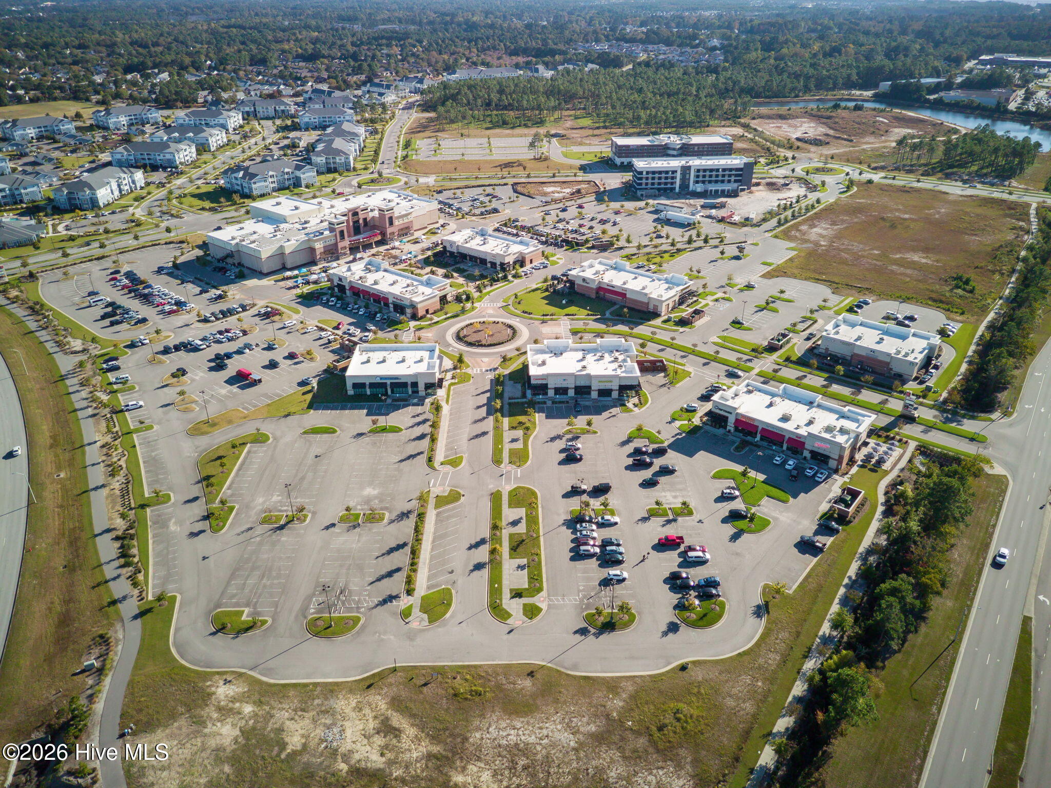 100549657 | Photo 23