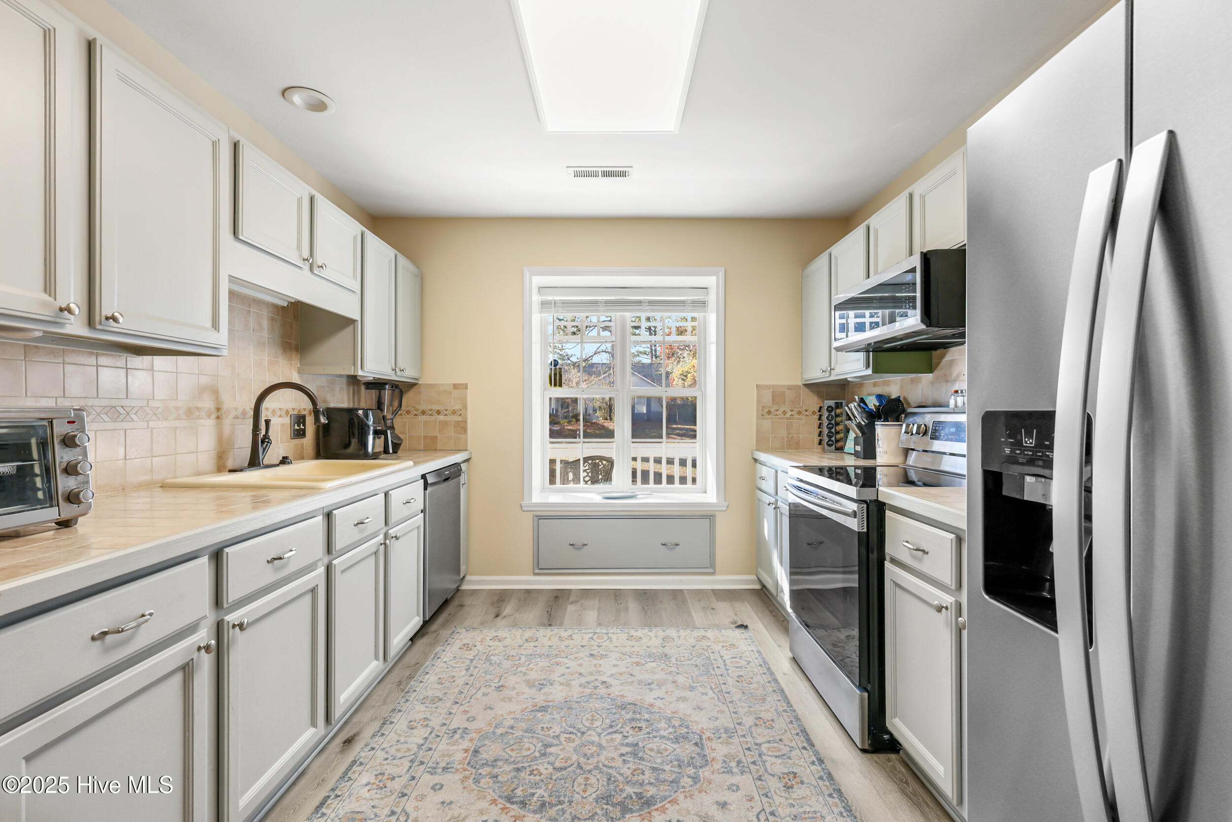 100545167 | Photo 18