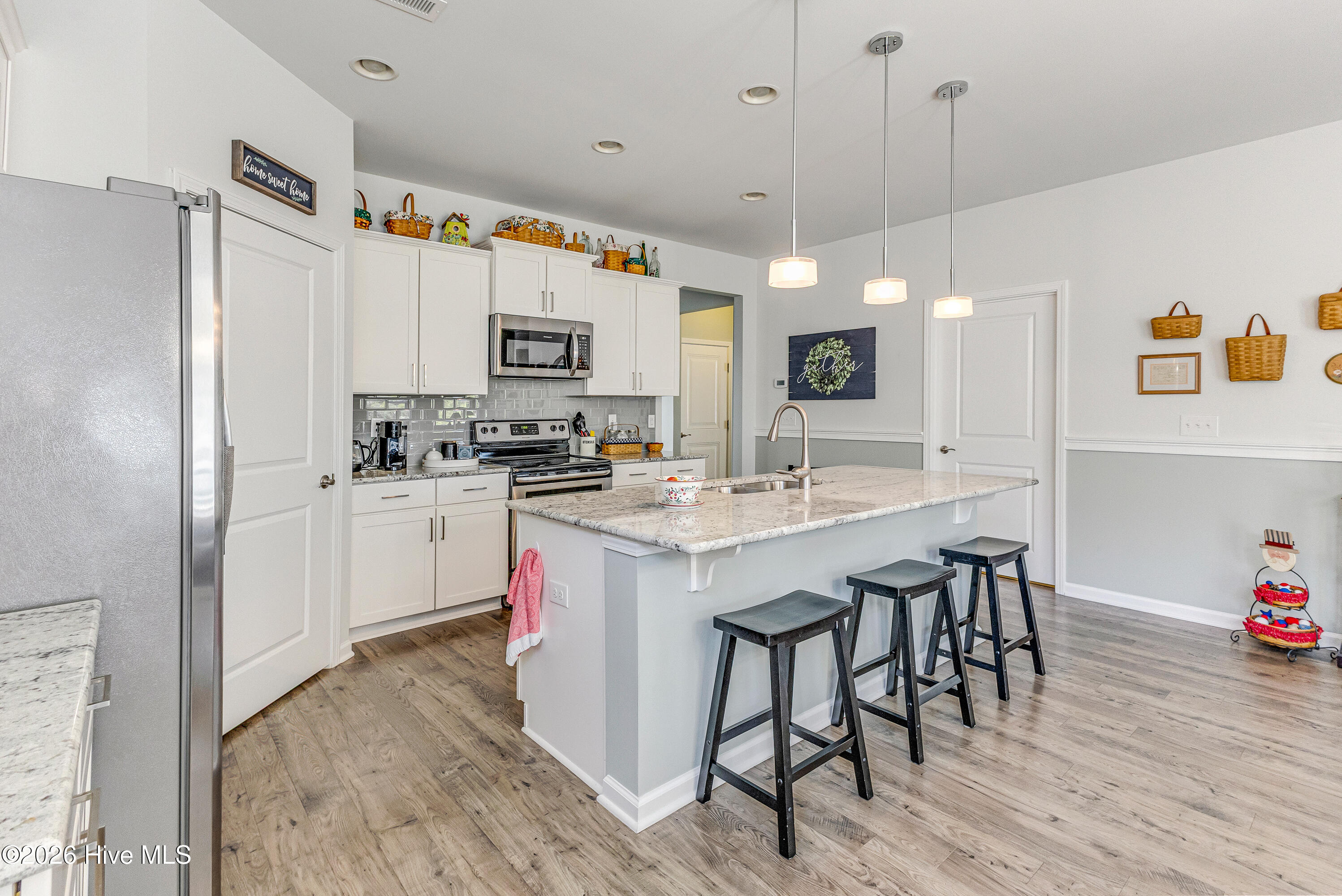 100555117 | Photo 12