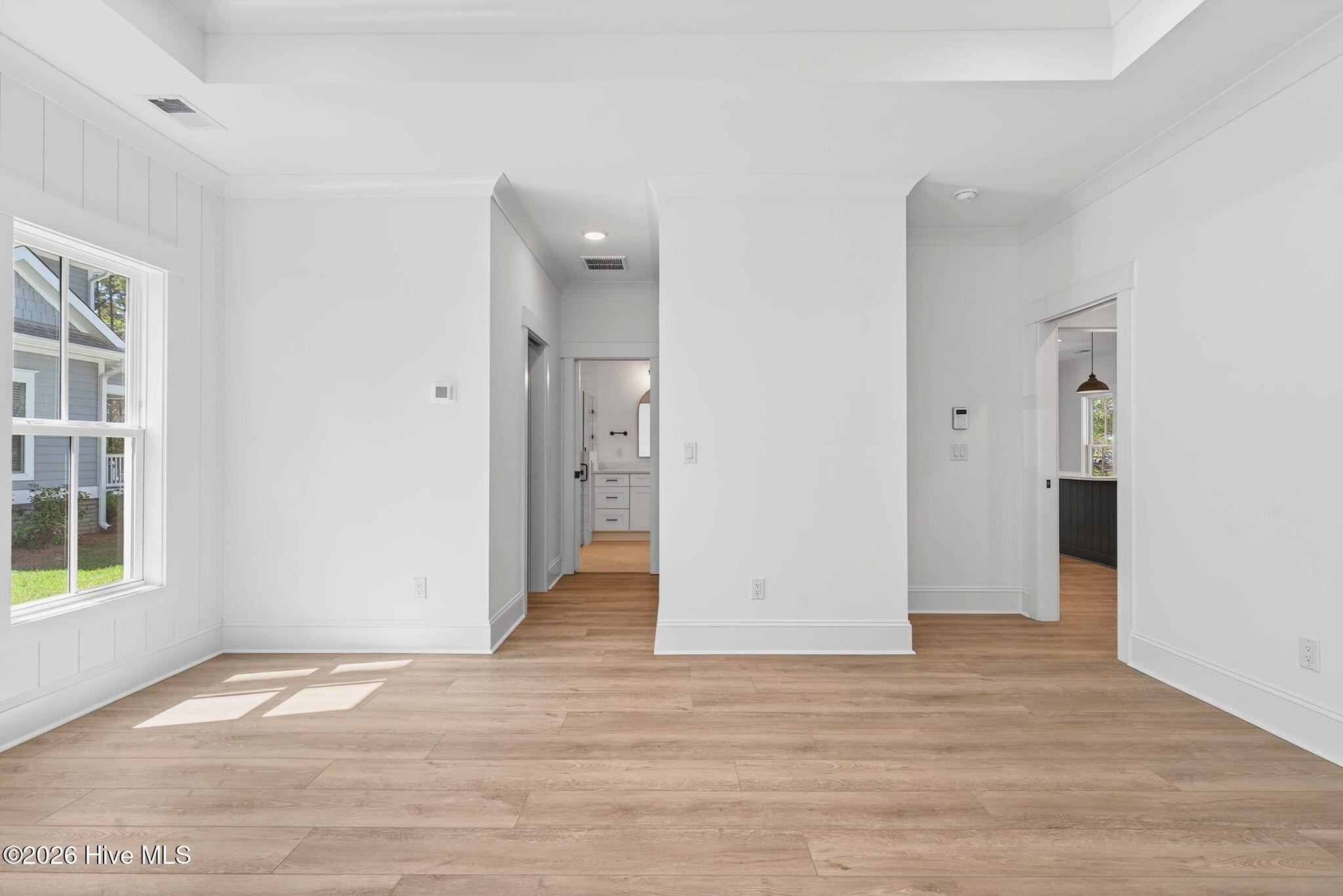 100531409 | Photo 13