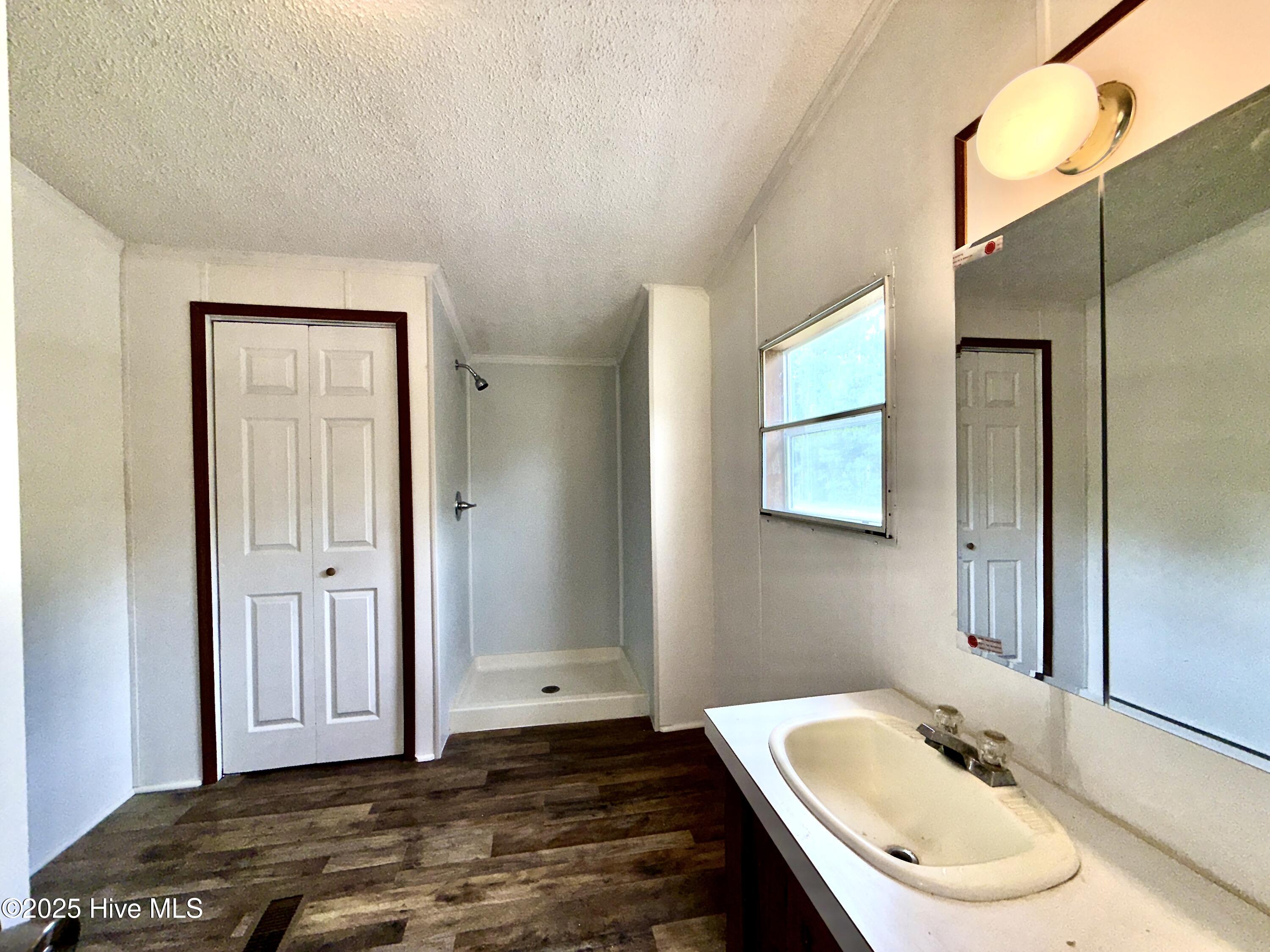 100515602 | Photo 13