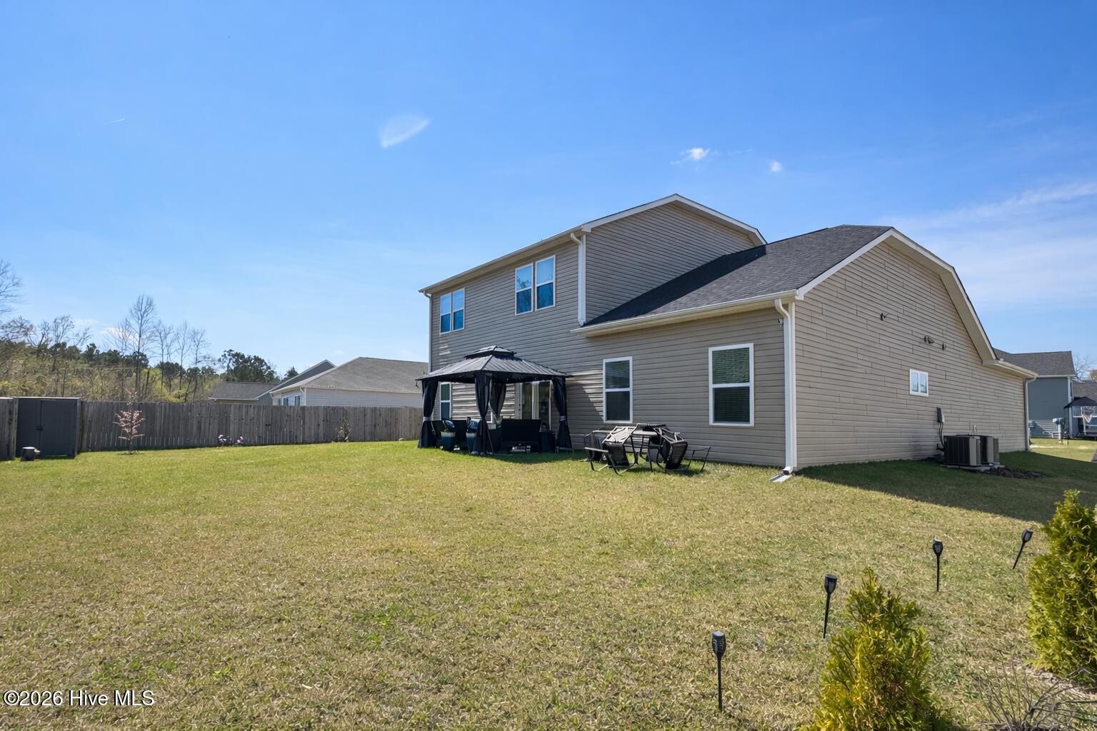 100564656 | Photo 25