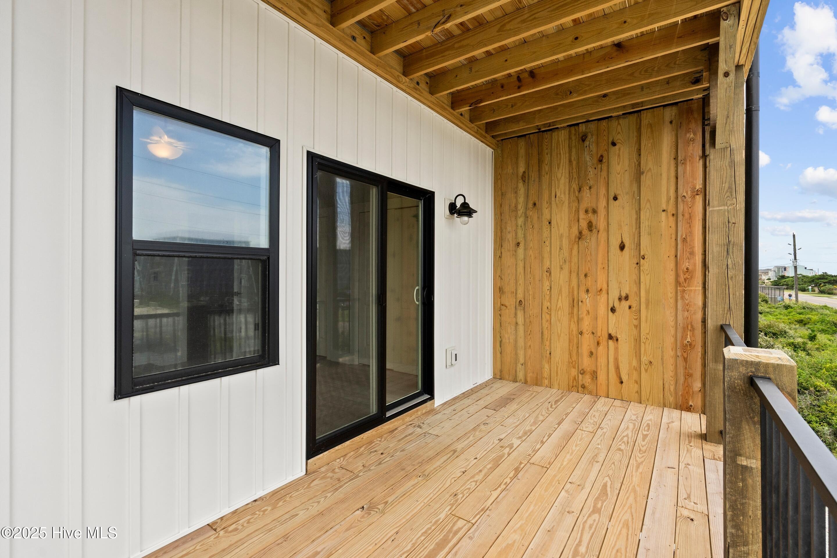 100478473 | Photo 32