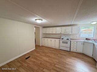 100530842 | Photo 13