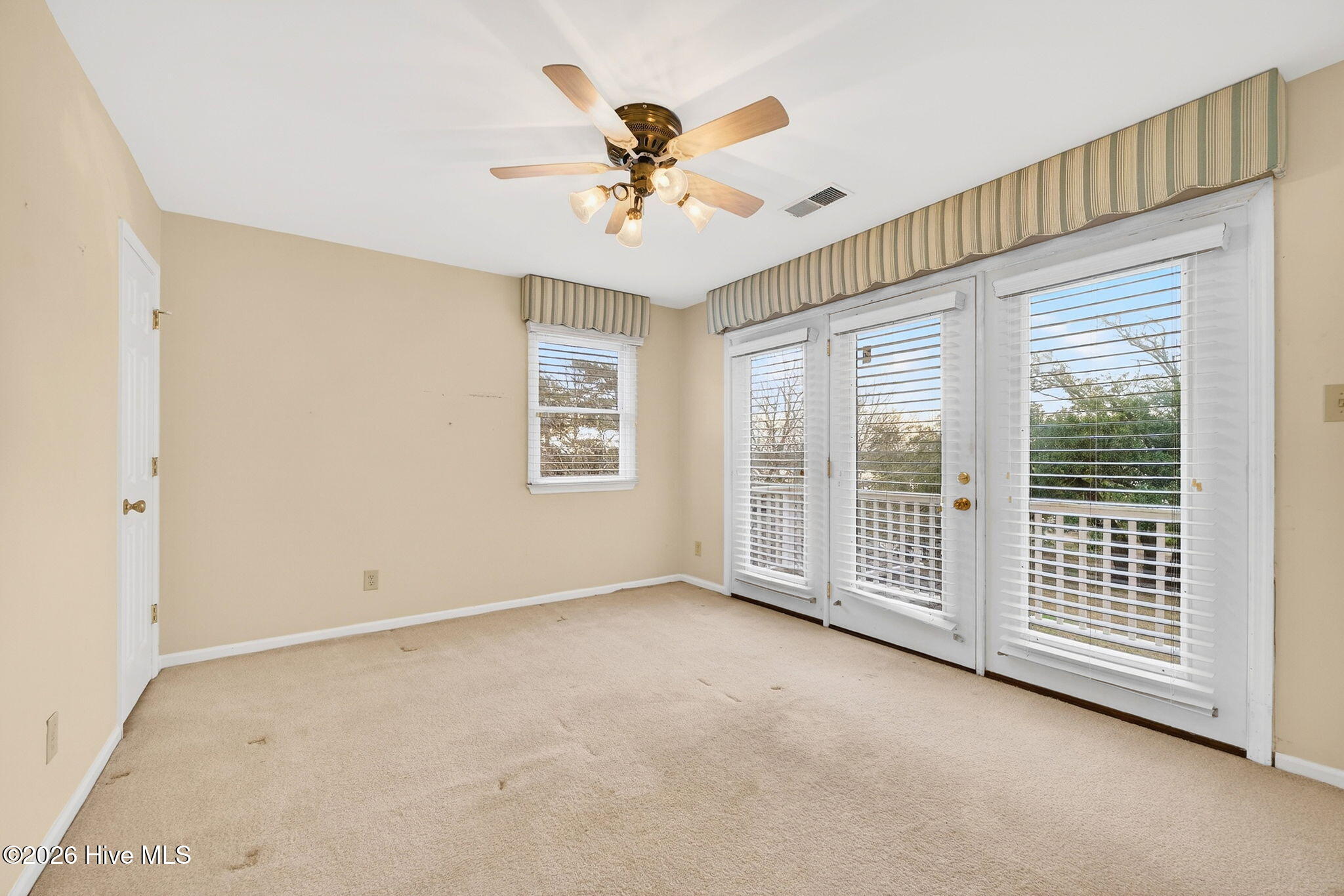 100559541 | Photo 69