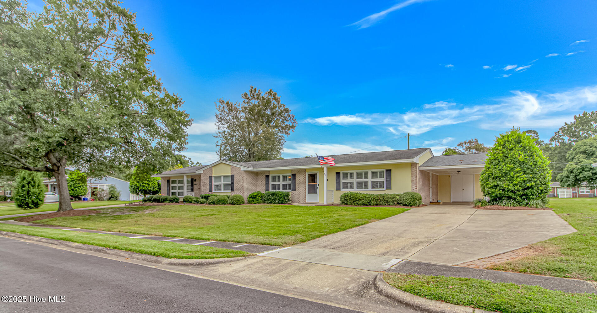 Property at 724 Sycamore Avenue