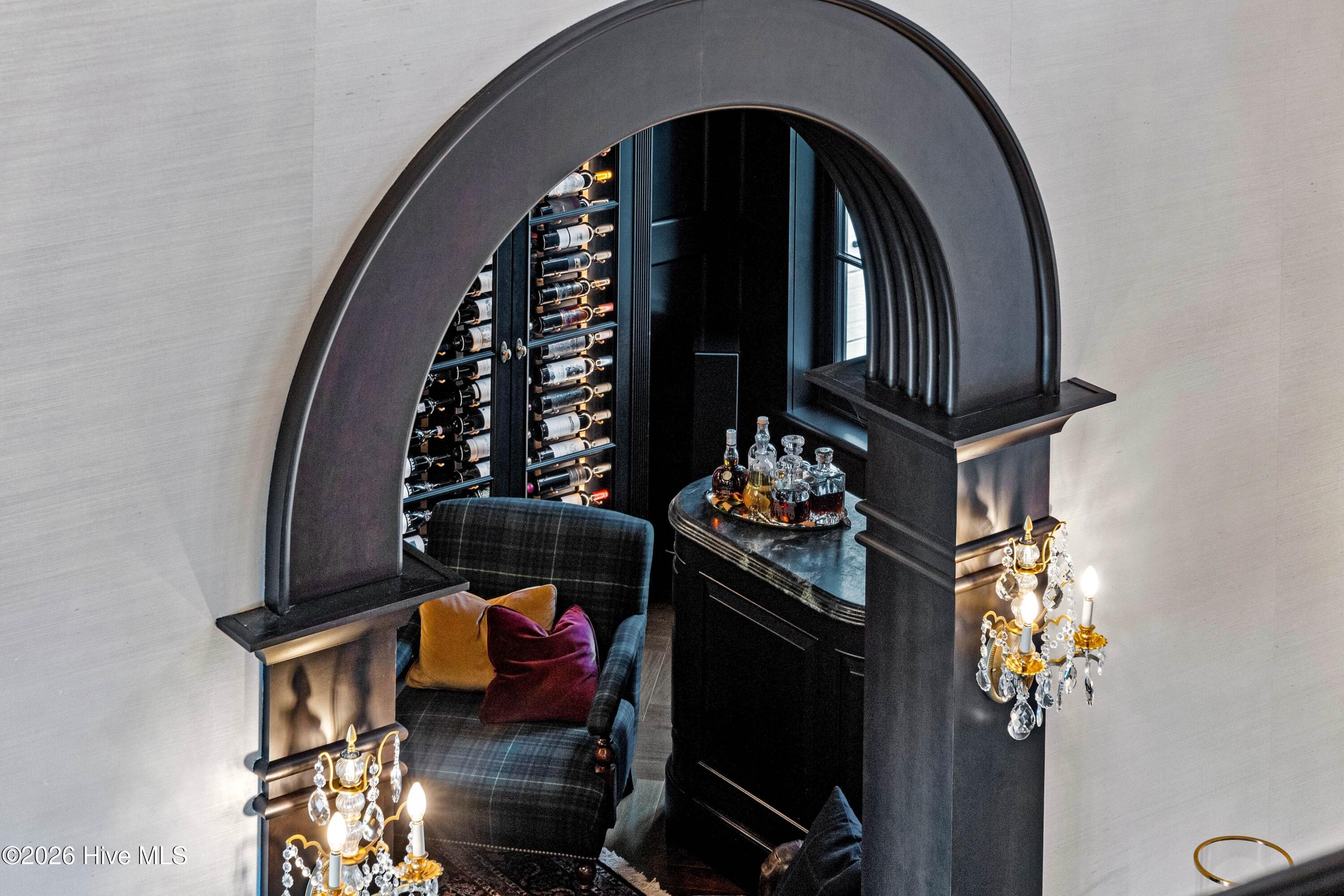 100569177 | Photo 13