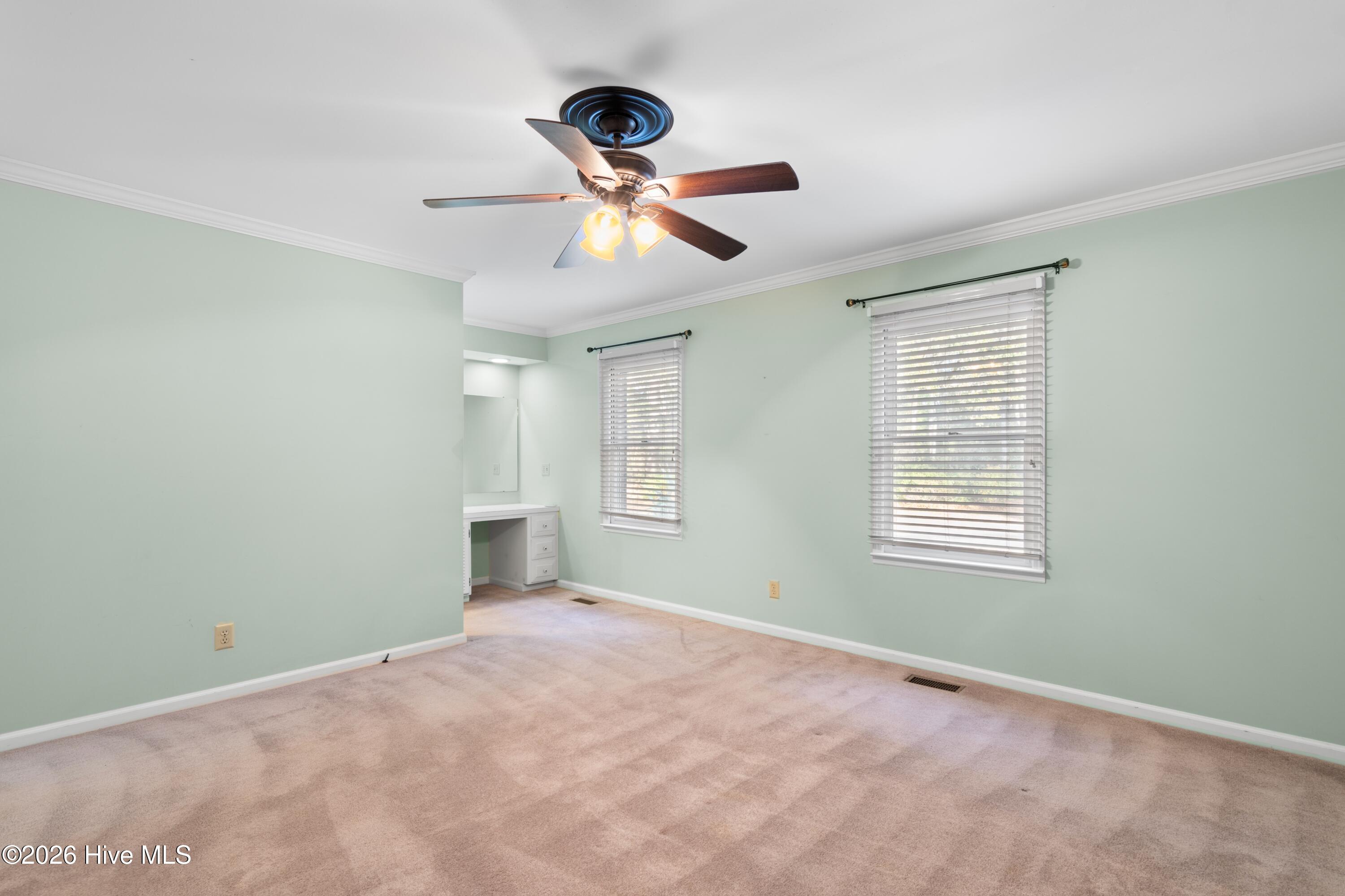 100549008 | Photo 20