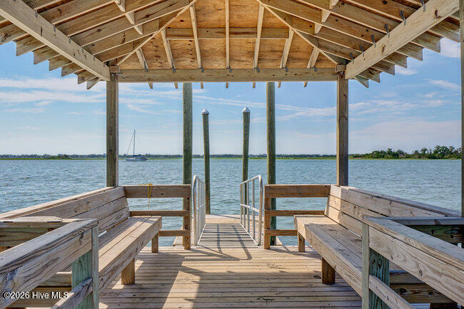 100547191 | Photo 94