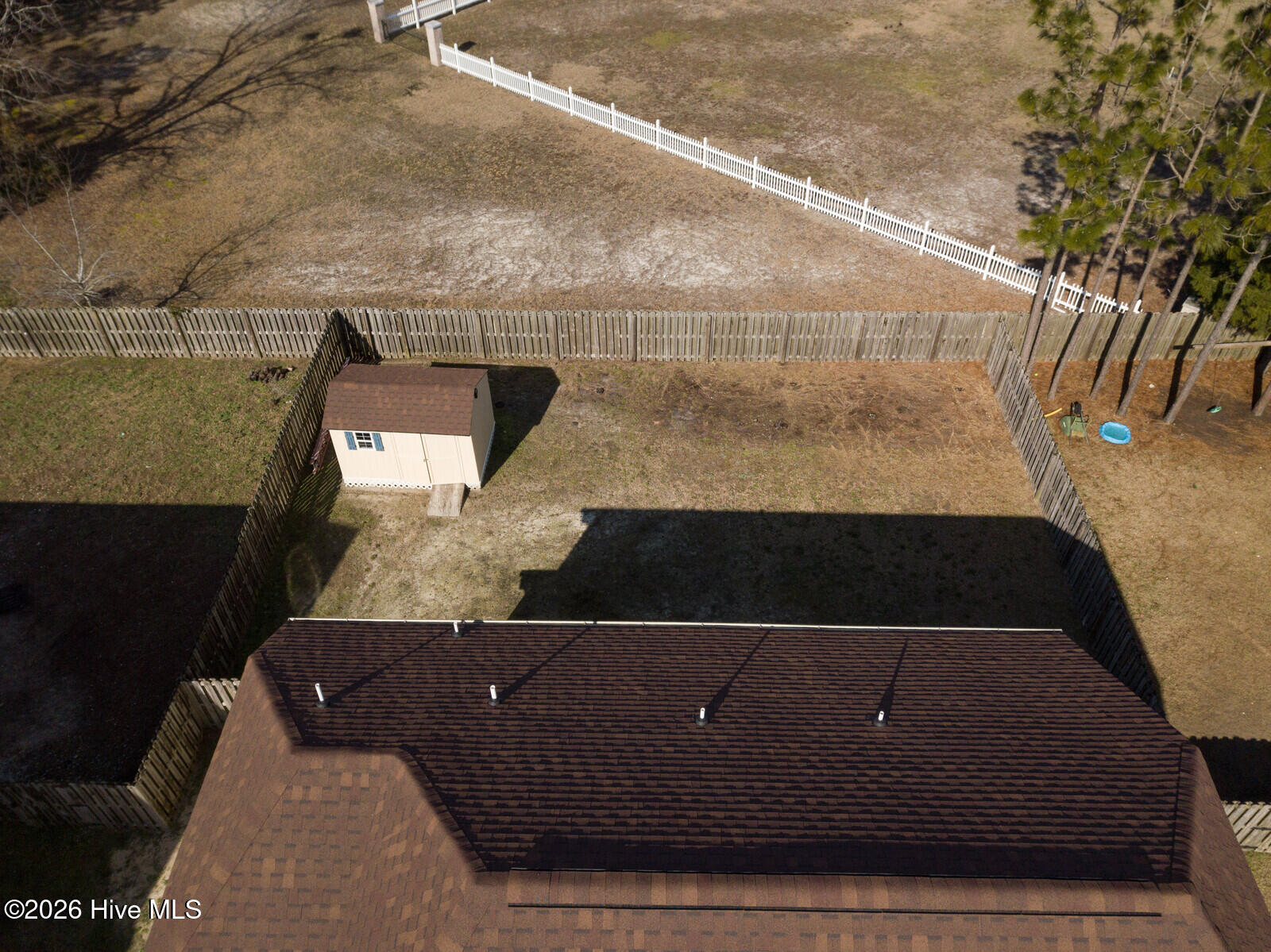 100558633 | Photo 43