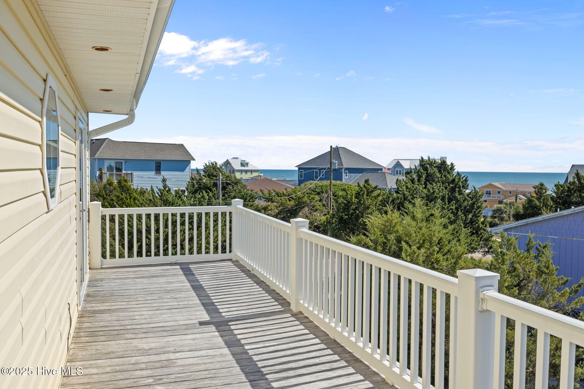 100537842 | Photo 13