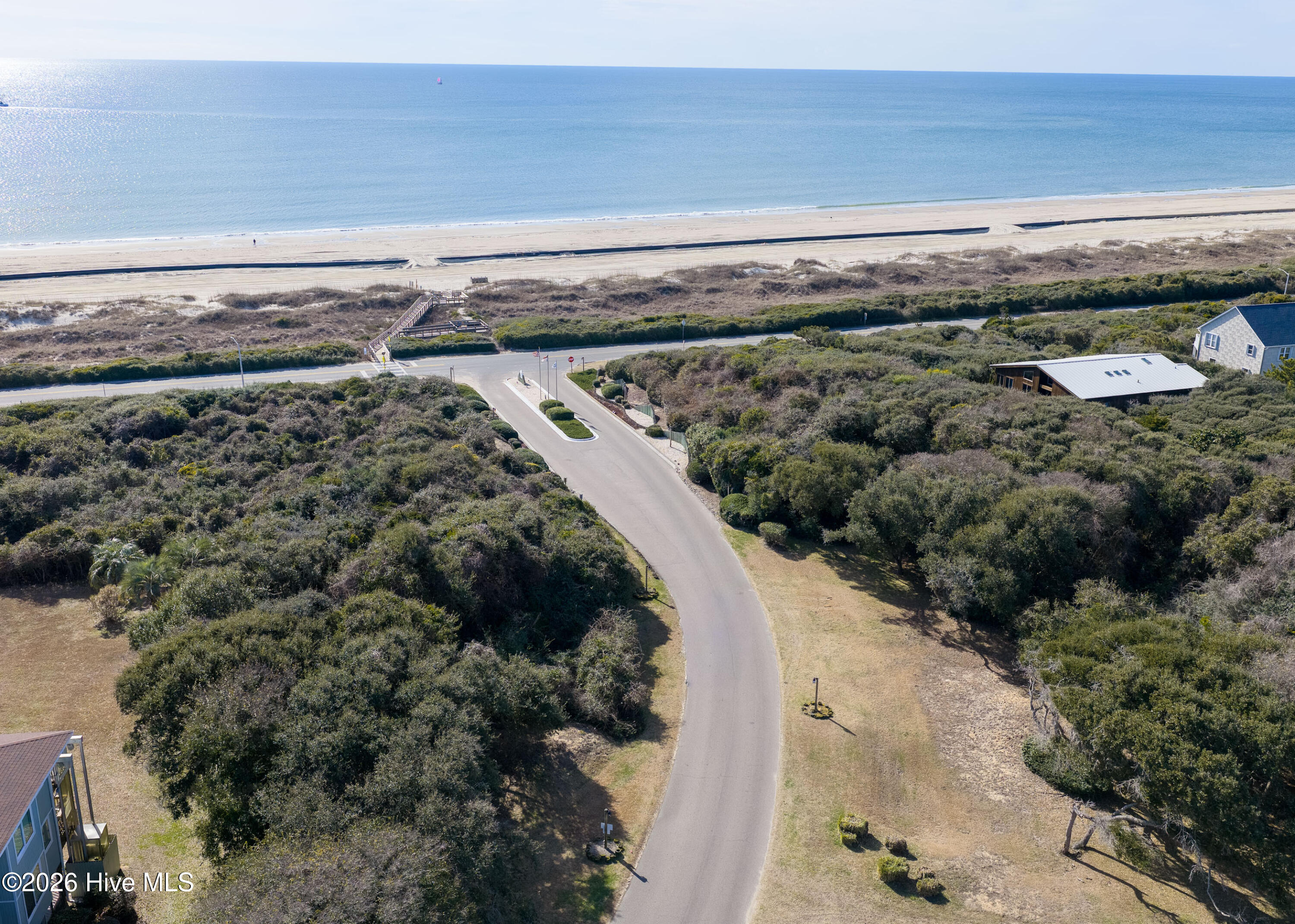 100550882 | Photo 72