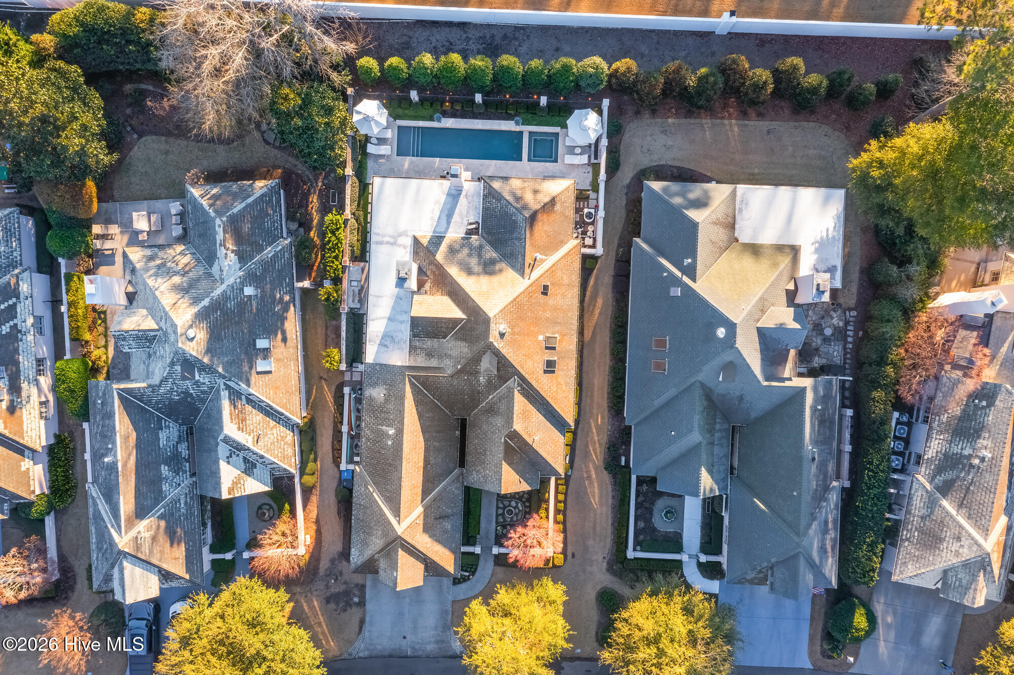 100552685 | Photo 48