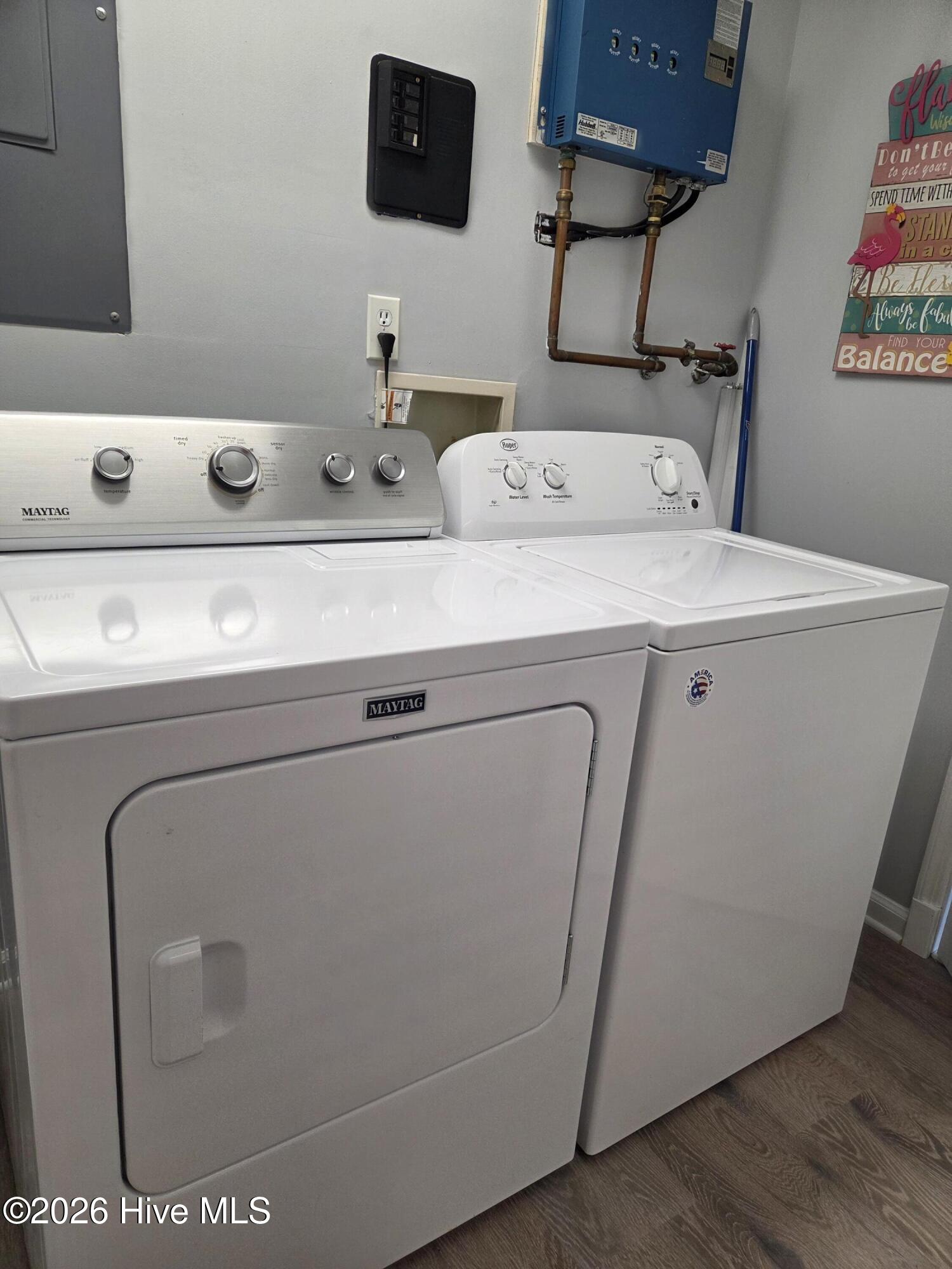 100551158 | Photo 15