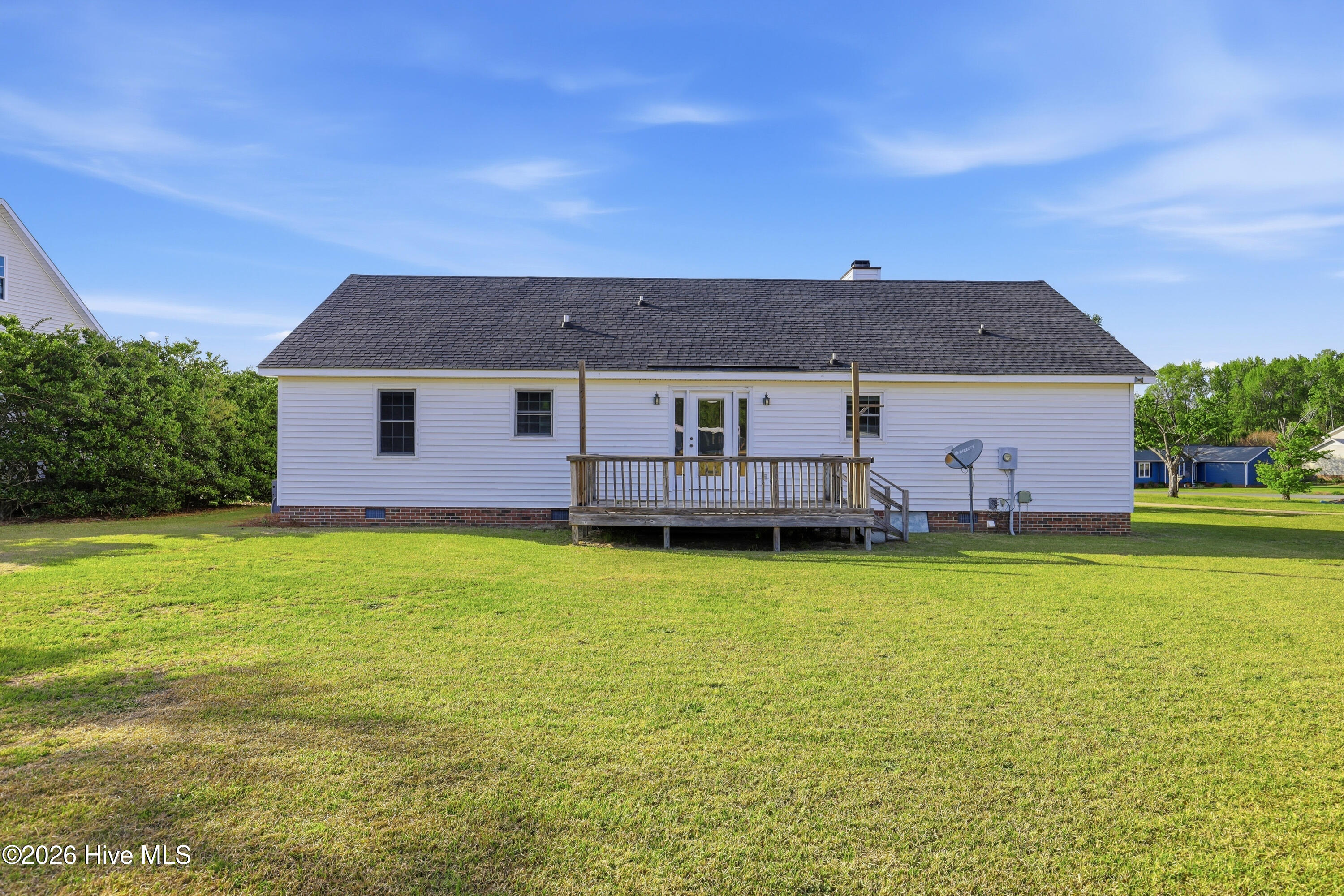 08-110 N Pointe Dr-8