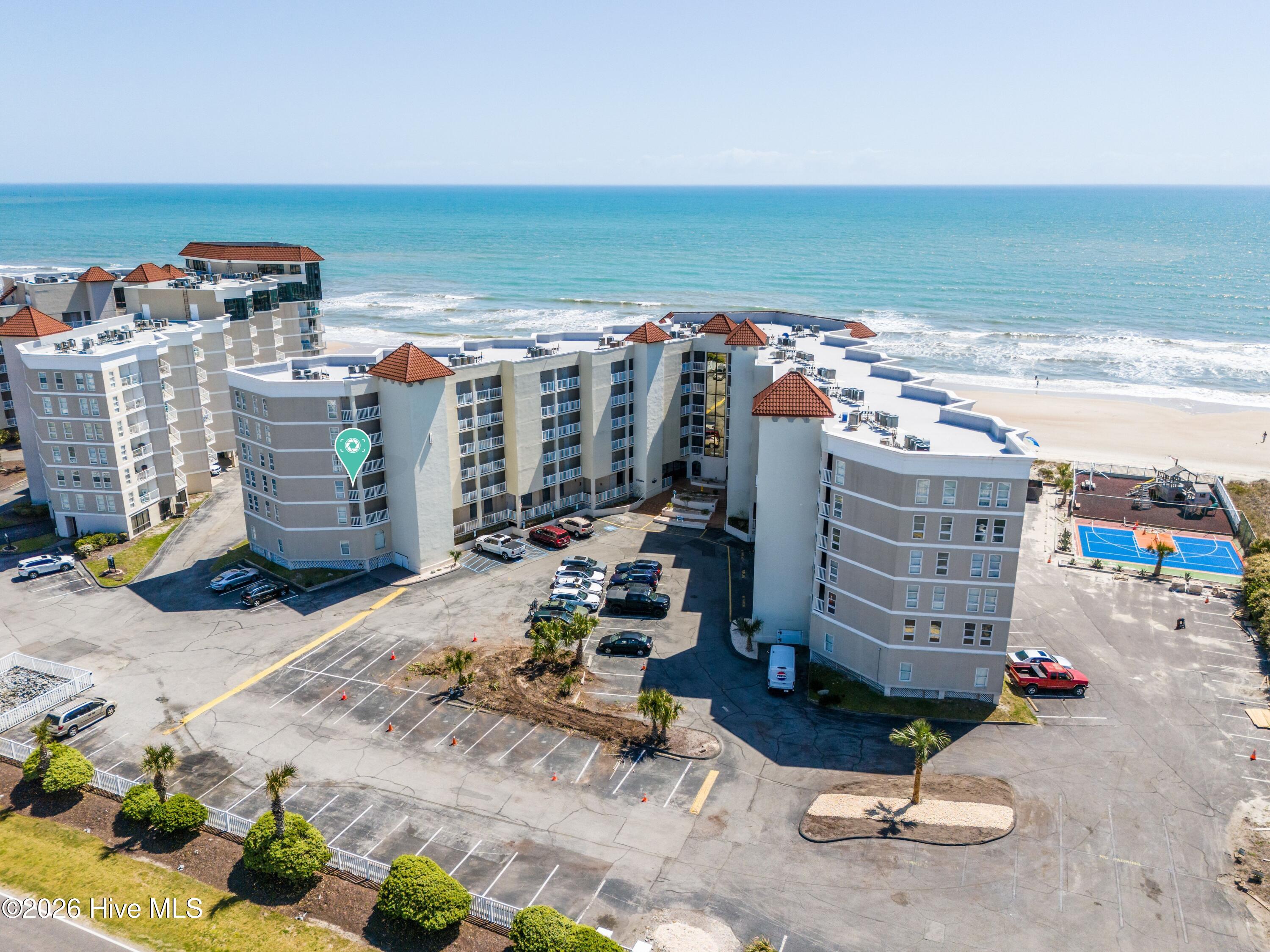 100565249 | Photo 34