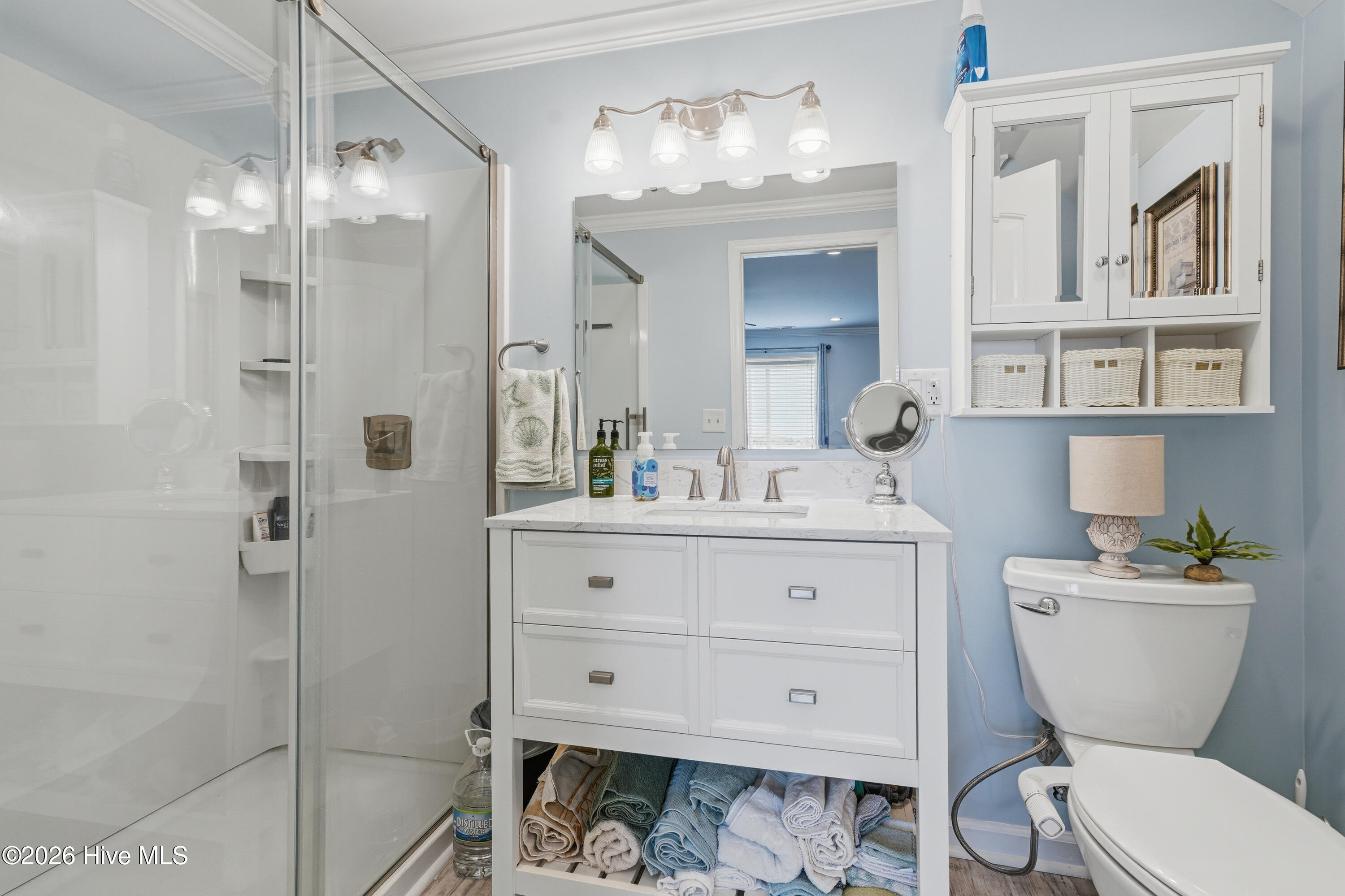 100564102 | Photo 16