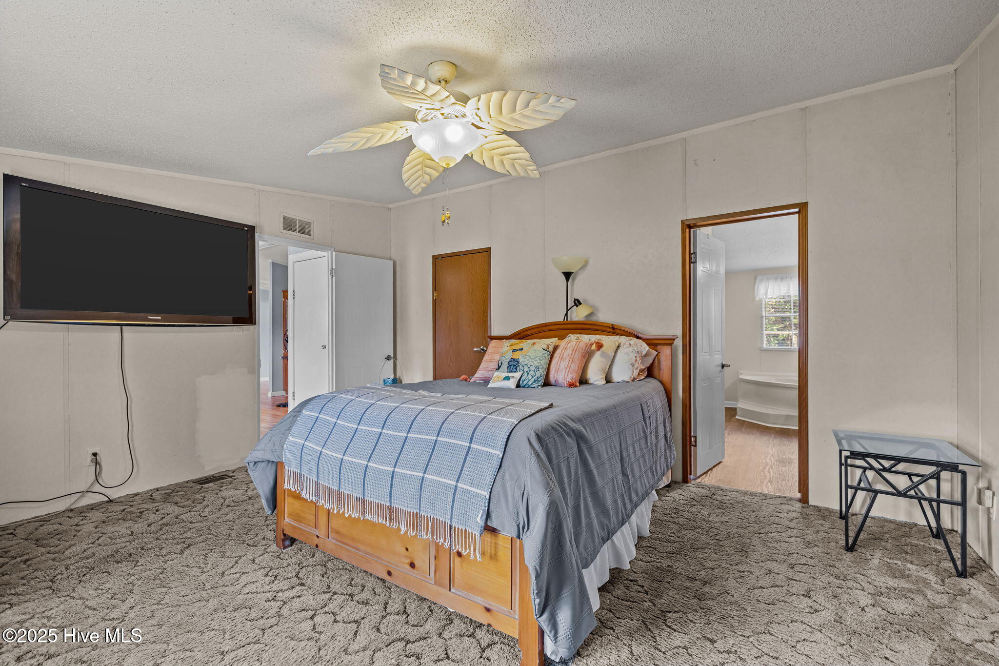 100534218 | Photo 20