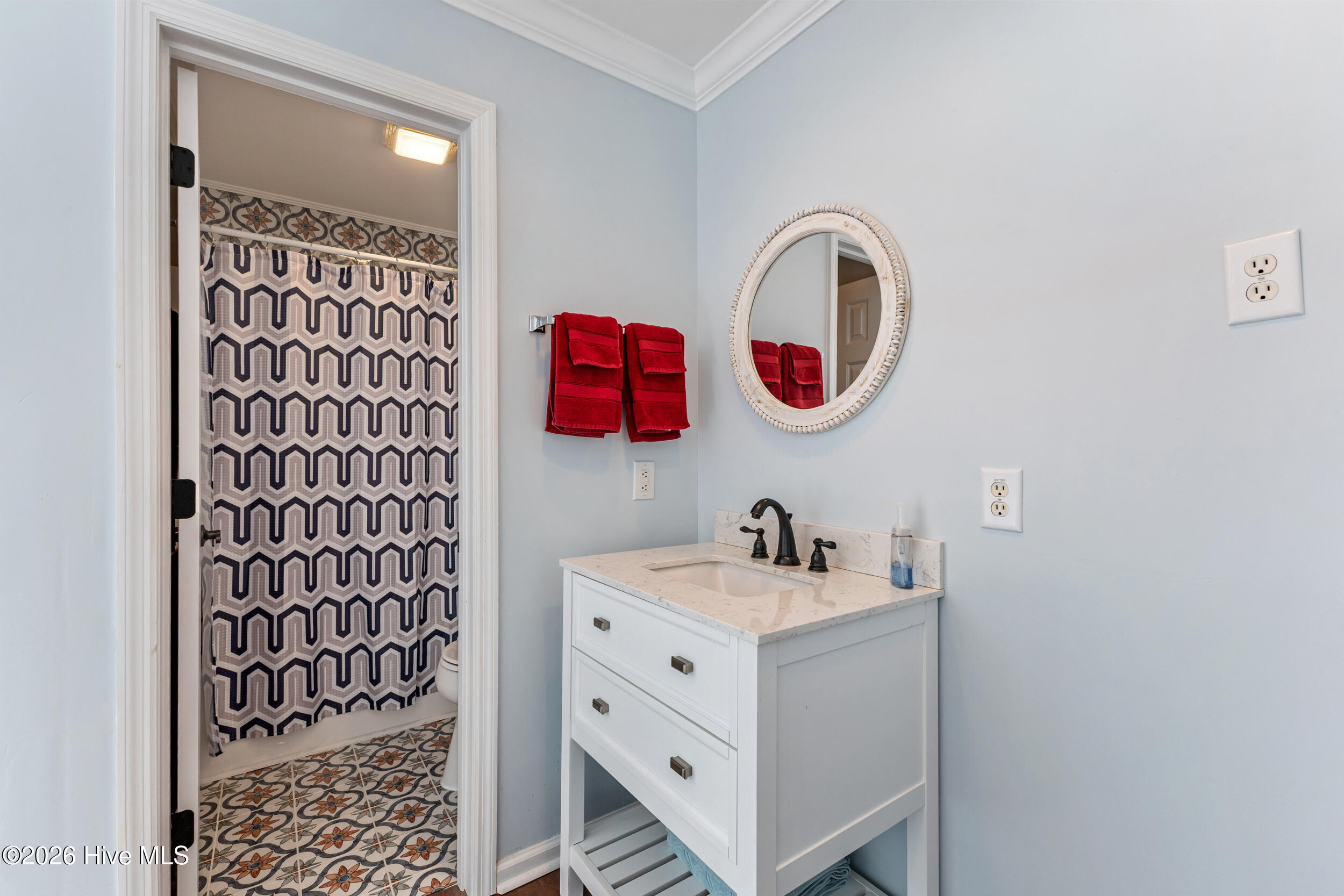 100548612 | Photo 20