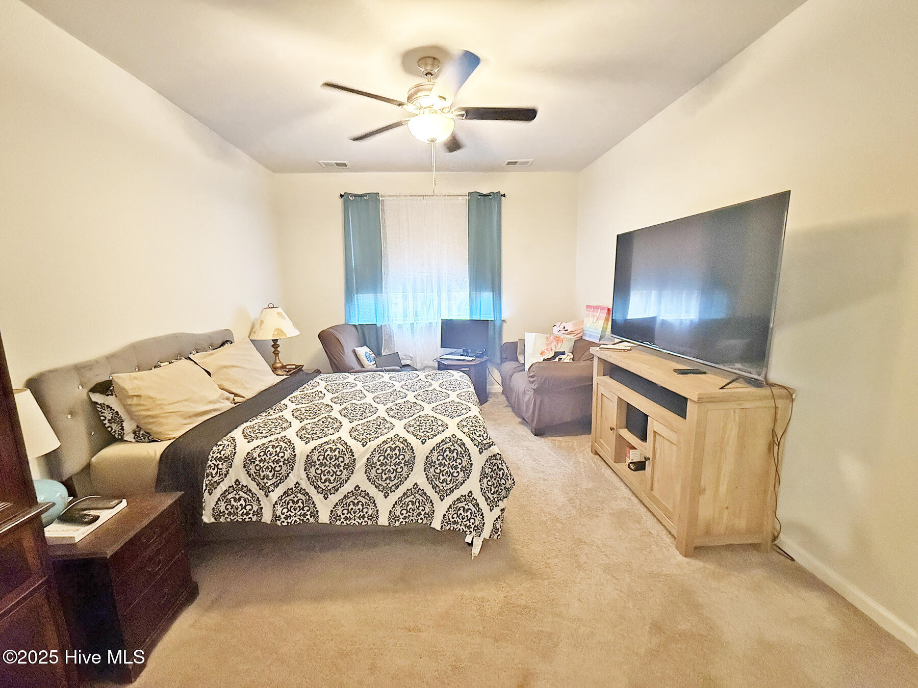 100544374 | Photo 28