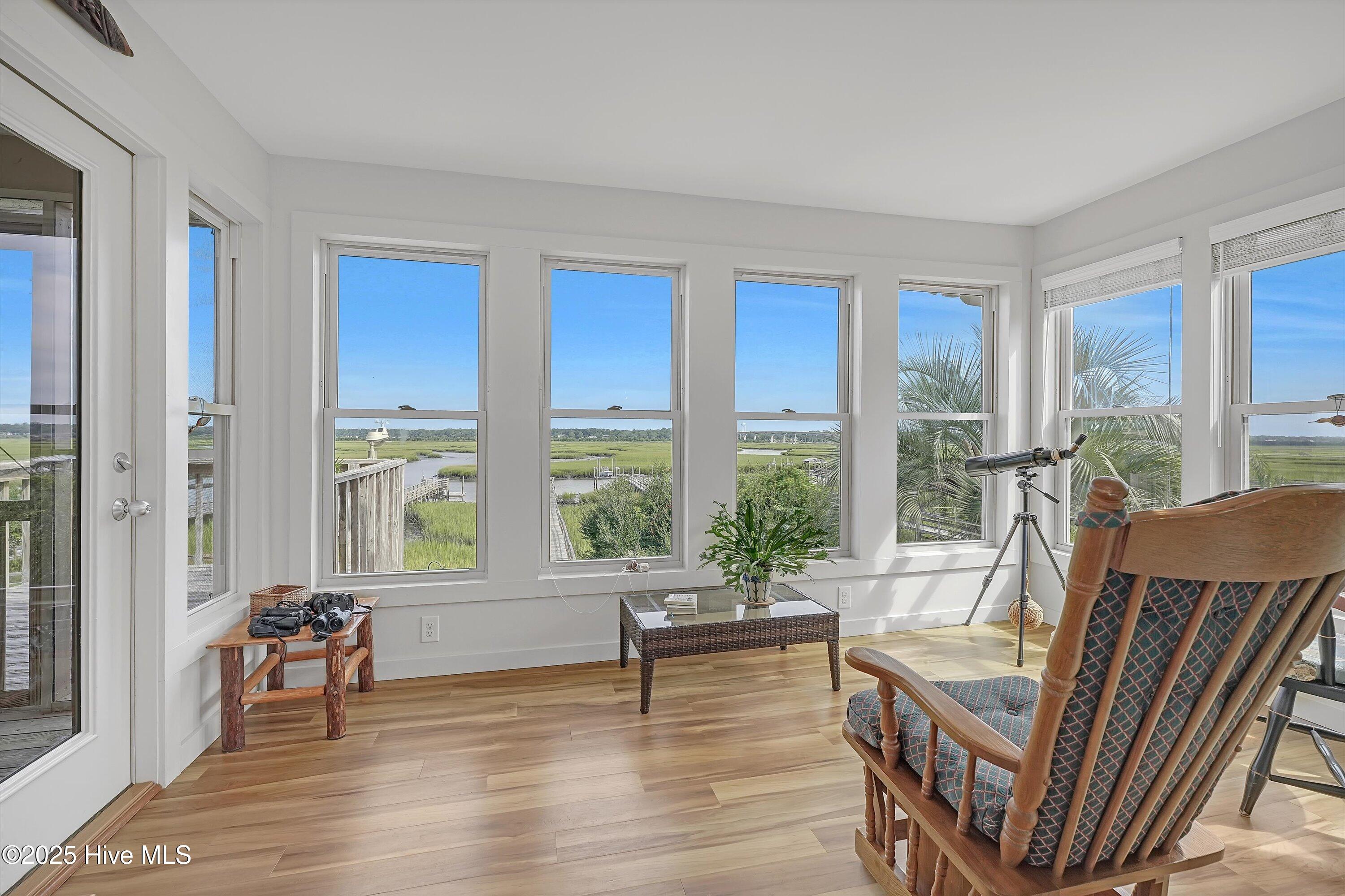 100522322 | Photo 11