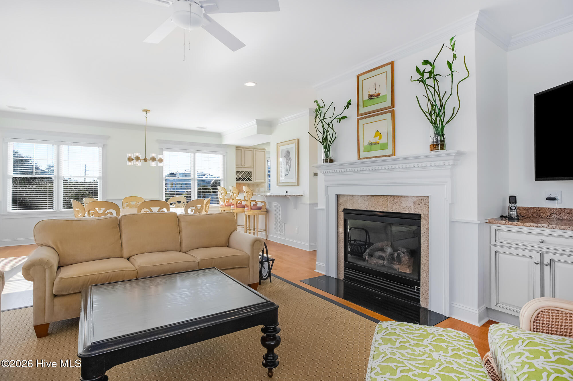 100555453 | Photo 13