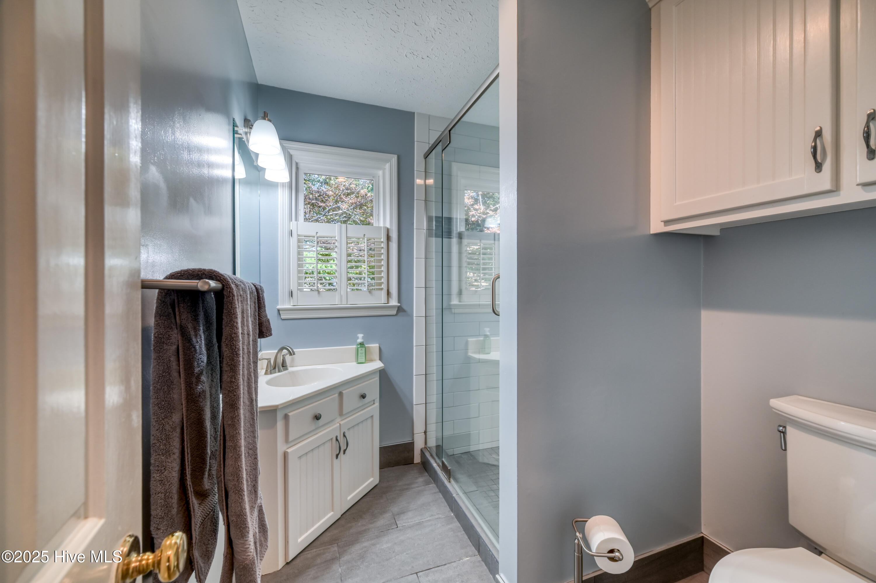 100522870 | Photo 13