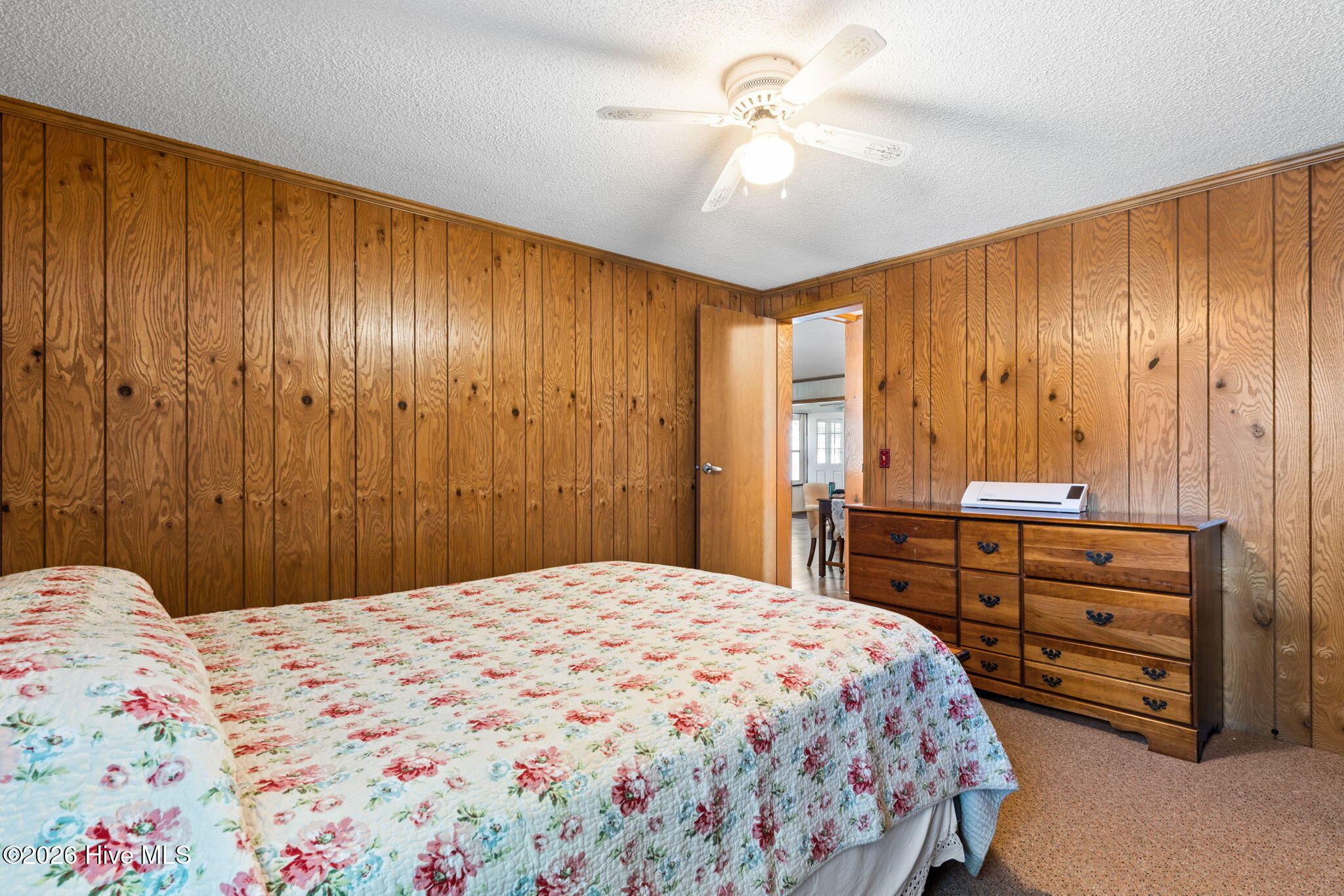 100549900 | Photo 26