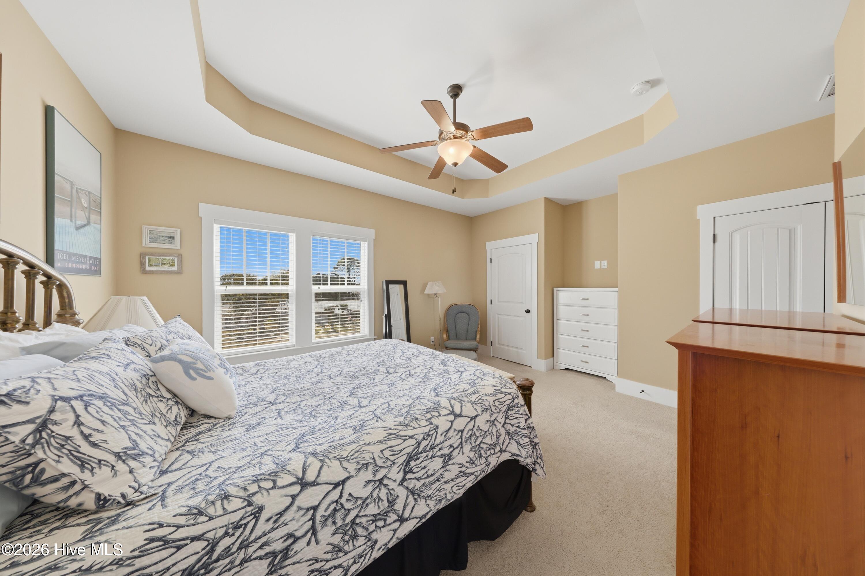 100566755 | Photo 33