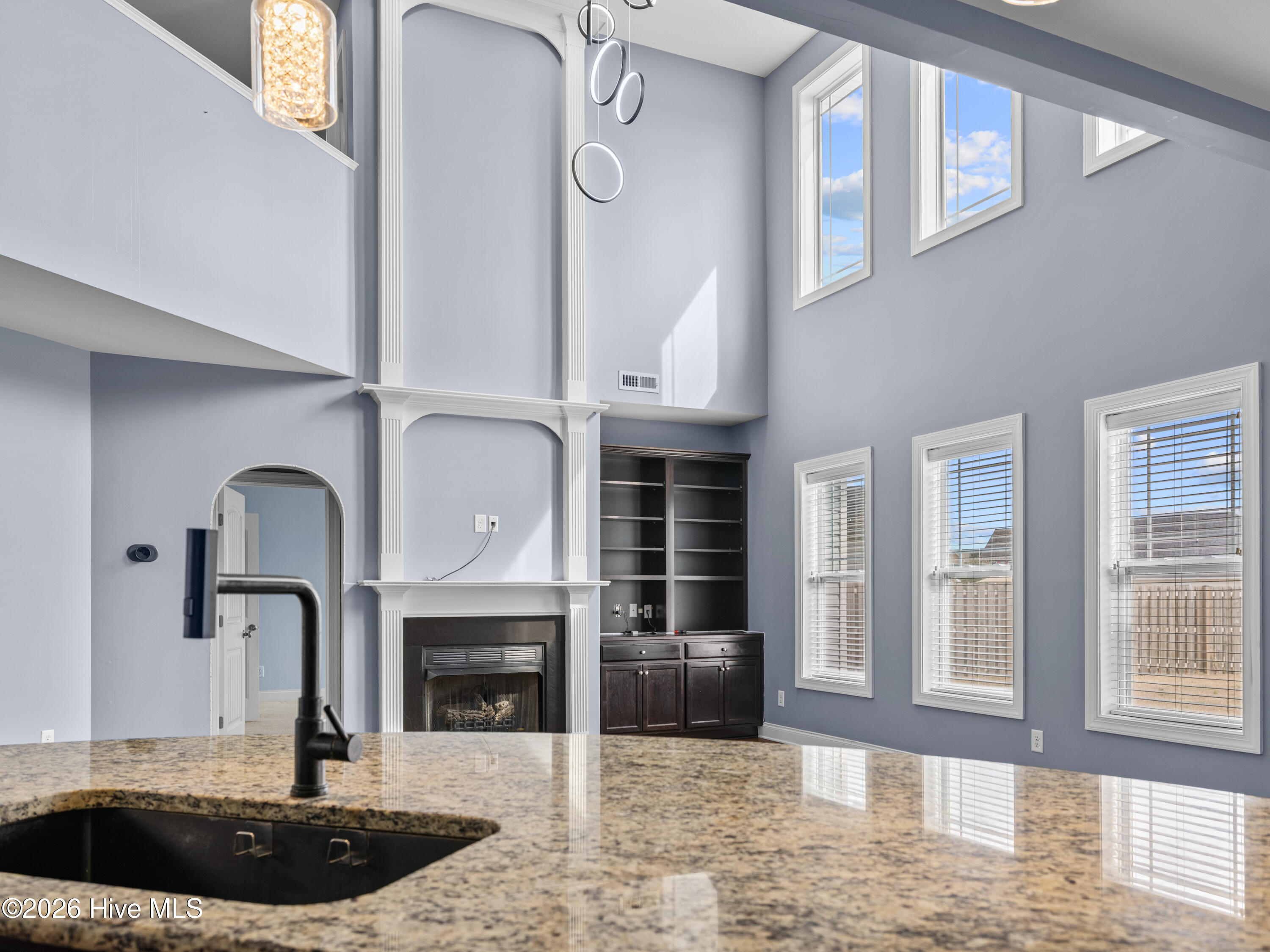 100556150 | Photo 25