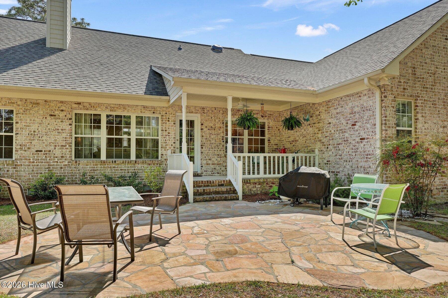 100567286 | Photo 25