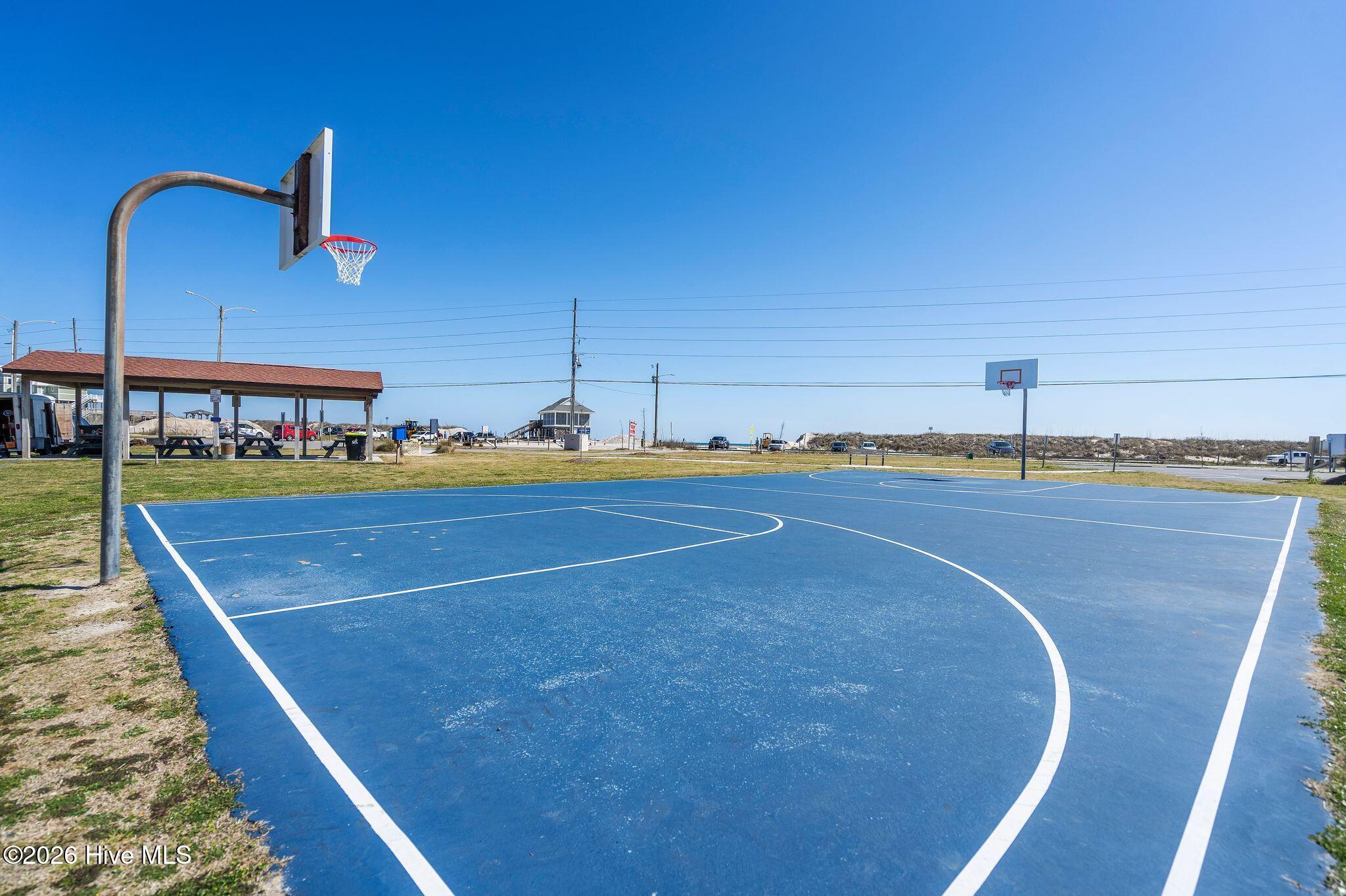 100560101 | Photo 52