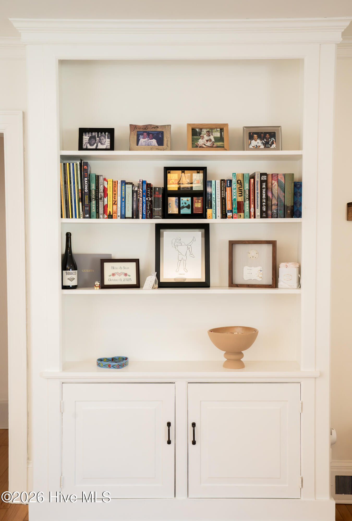 100558476 | Photo 11