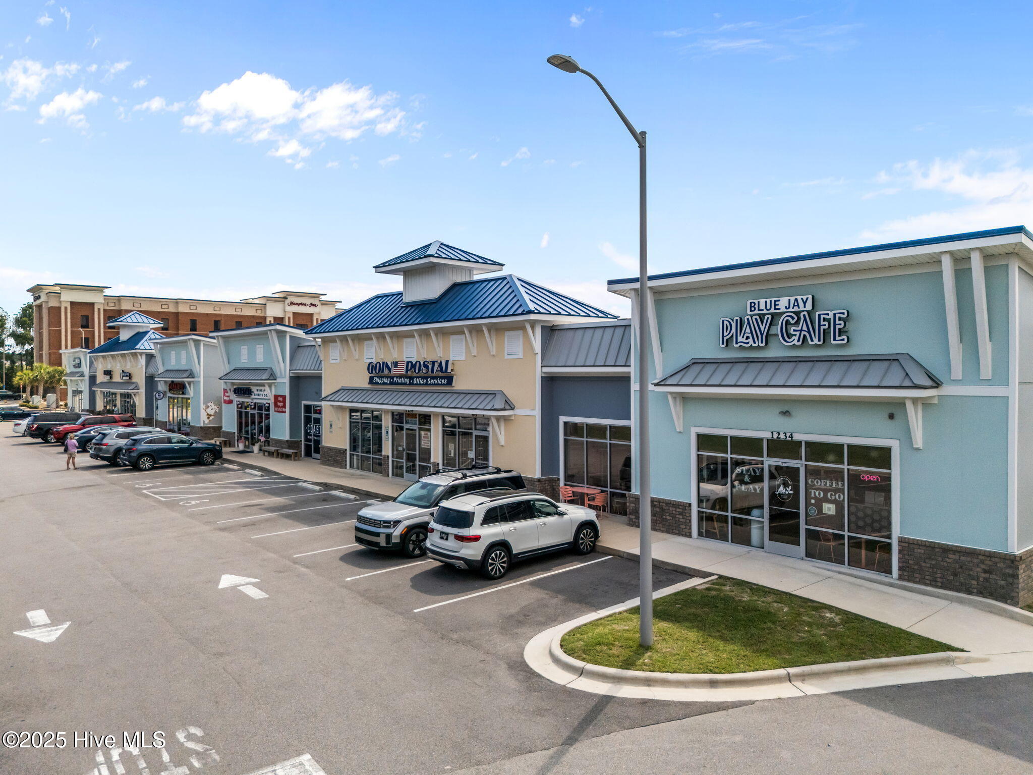 100552377 | Photo 45