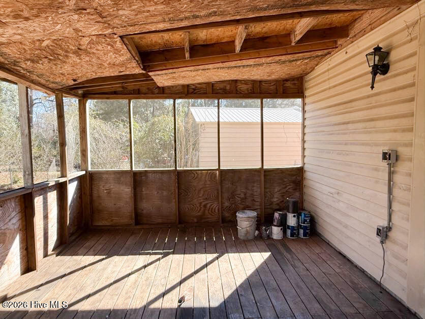 100554283 | Photo 21