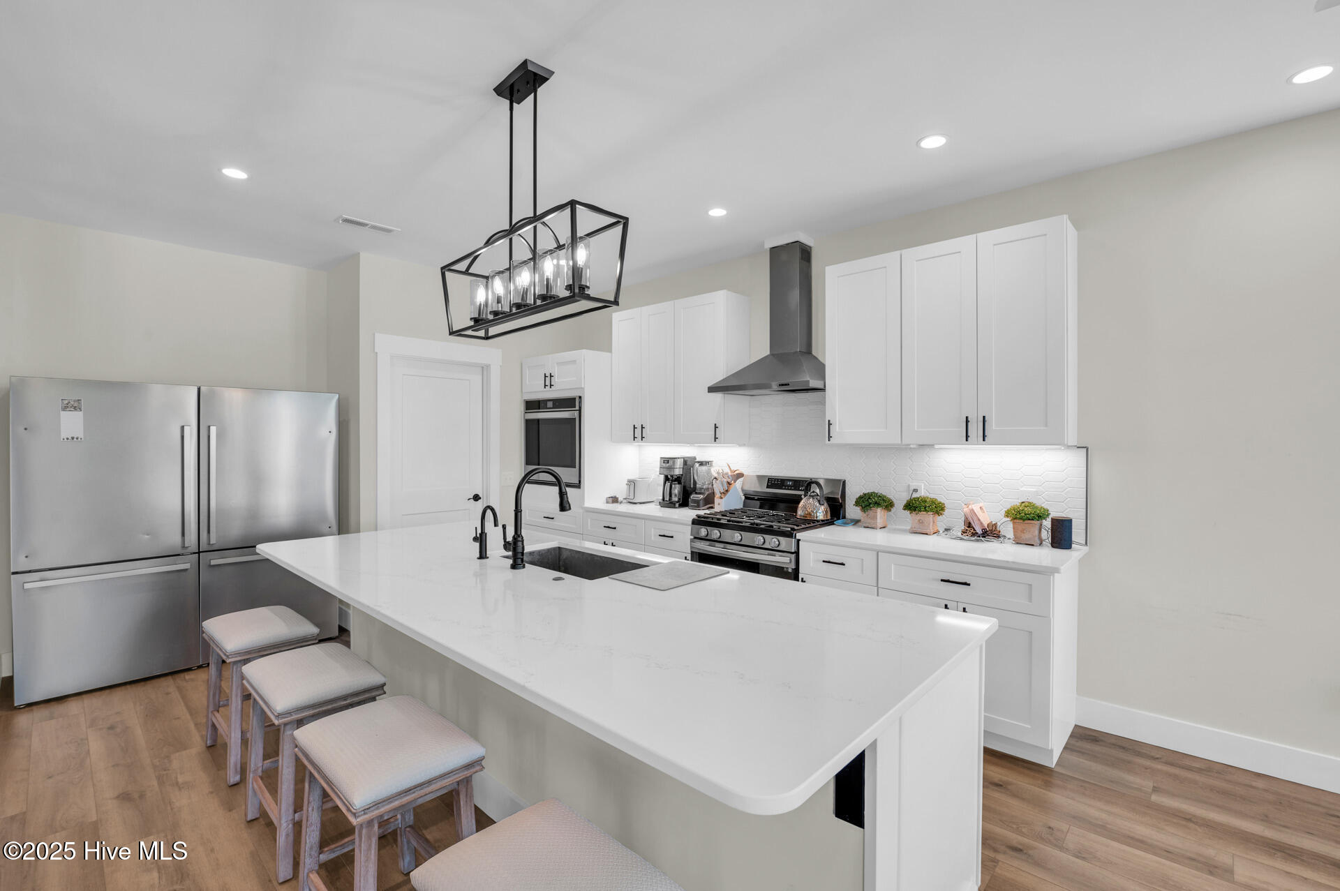 100539470 | Photo 14