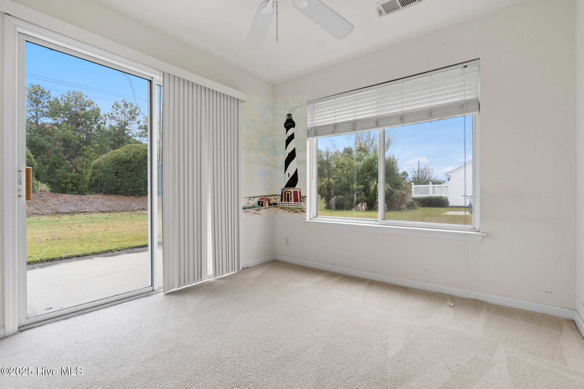 100536152 | Photo 35