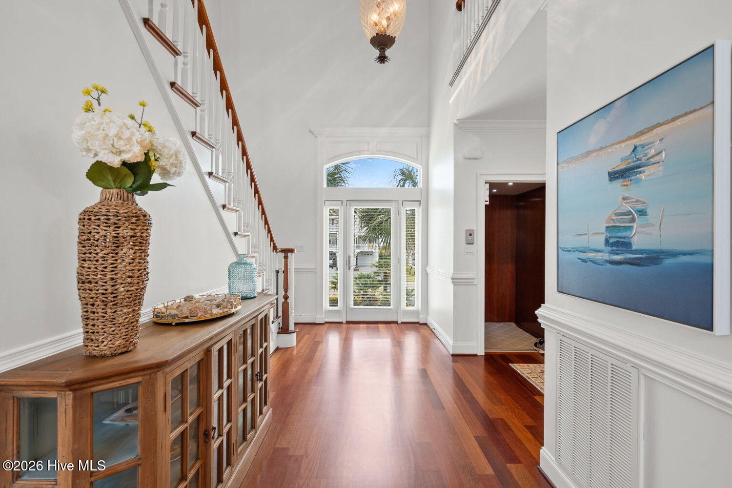 100566570 | Photo 57