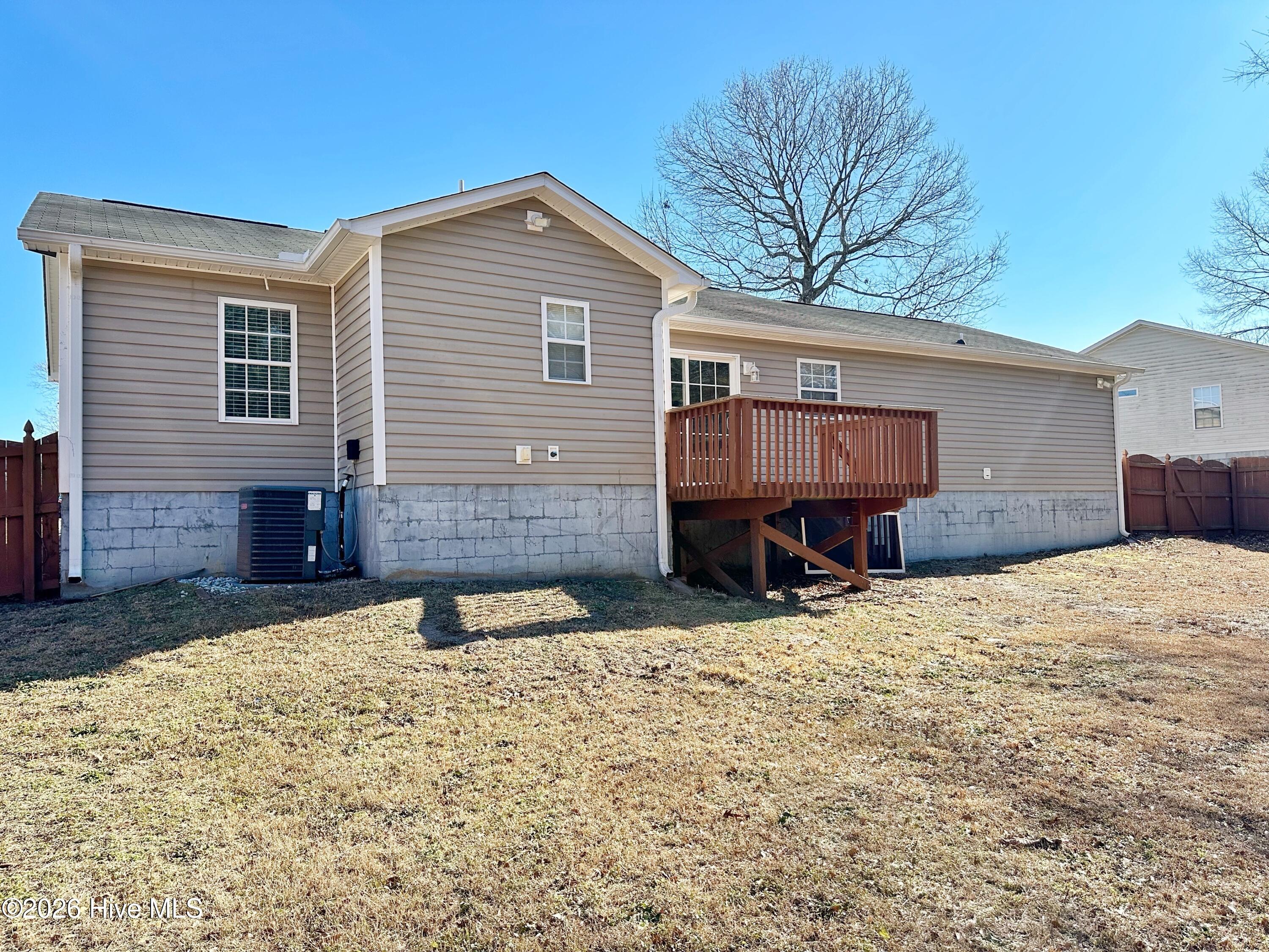 100551629 | Photo 28