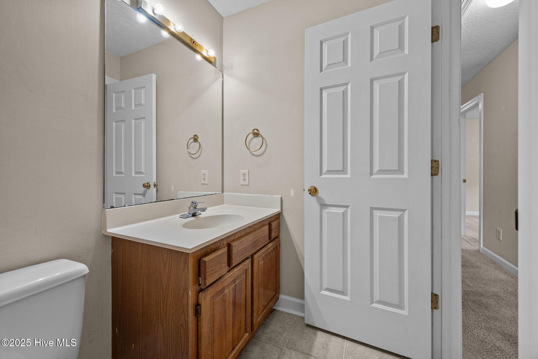 100534053 | Photo 21