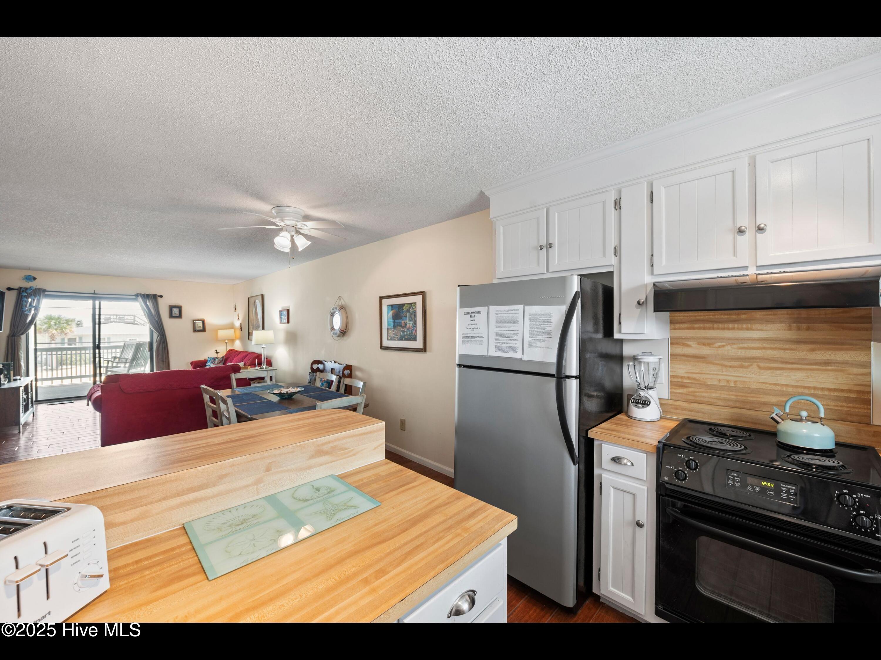 1013 Carolina Beach Avenue N 1f, Carolina Beach, NC 28428 – photo 15: mls-CAT_8865