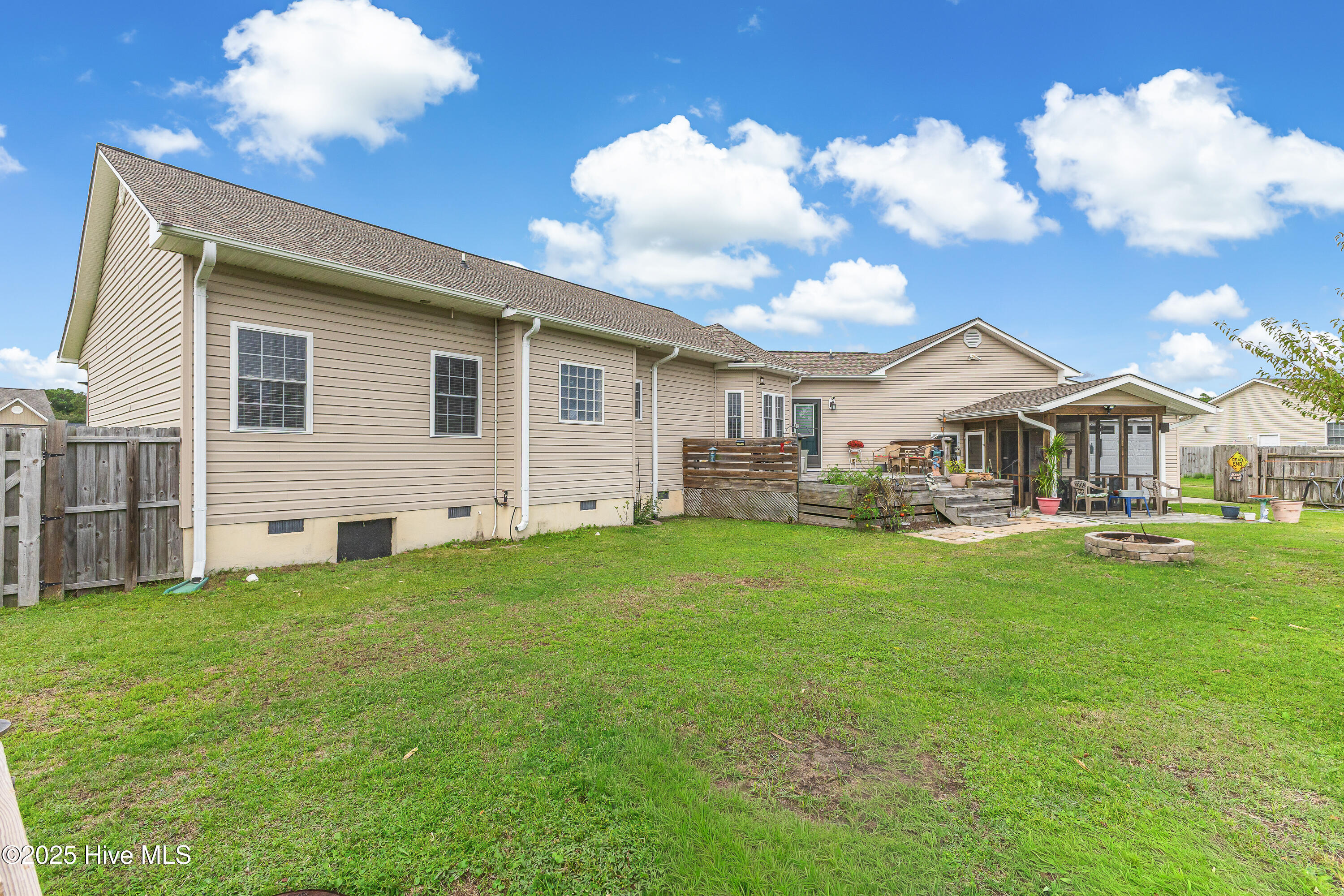 100536625 | Photo 32