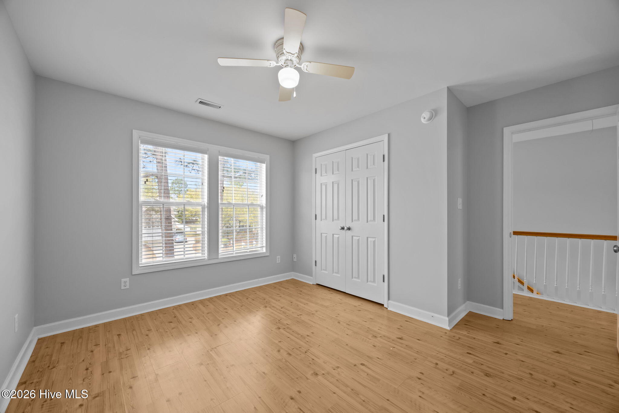 100565984 | Photo 27