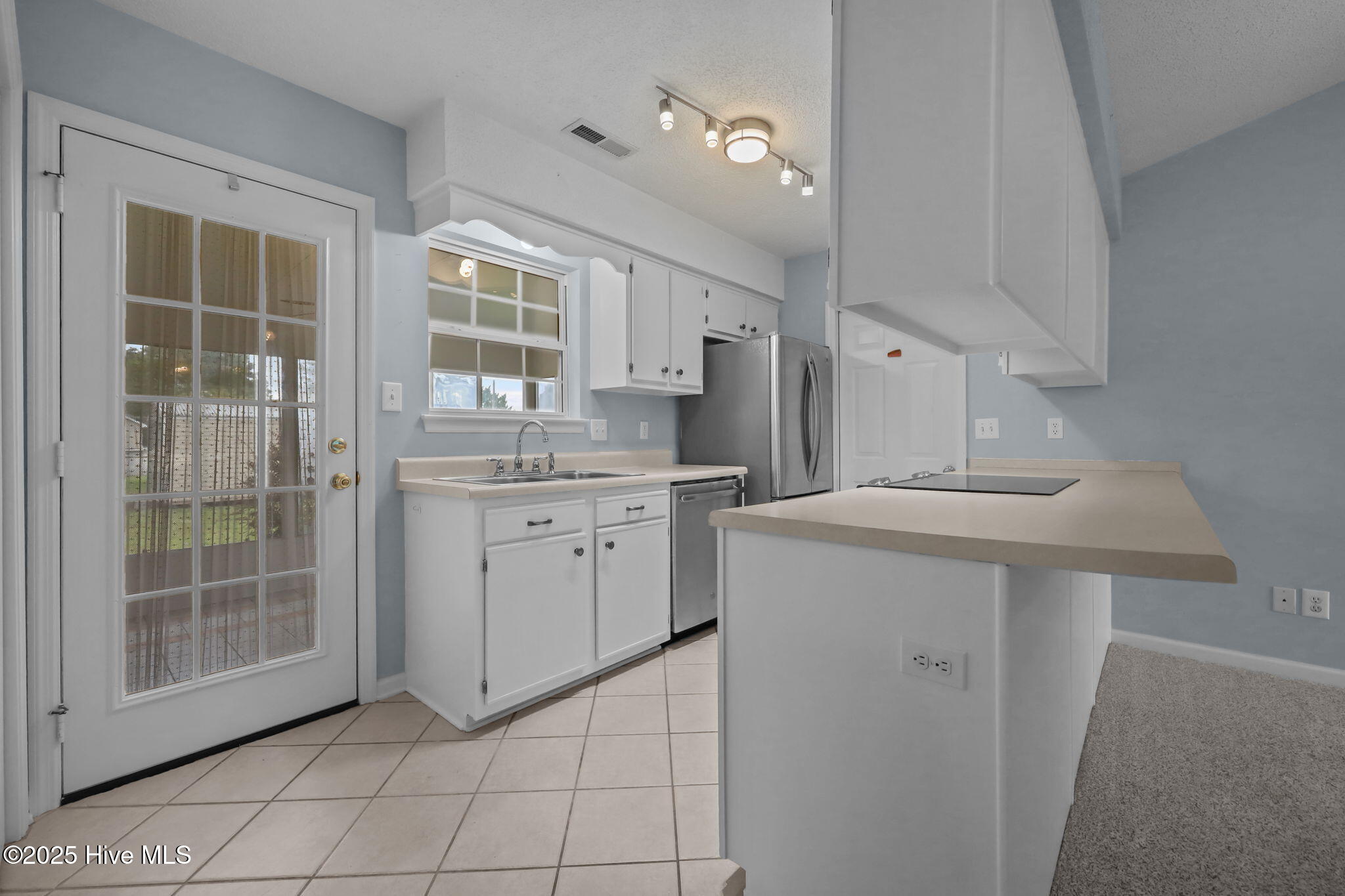 513 Emily Loop, Jacksonville, NC 28540 – photo 20: 16-web-or-mls-513 Emily Loop 40